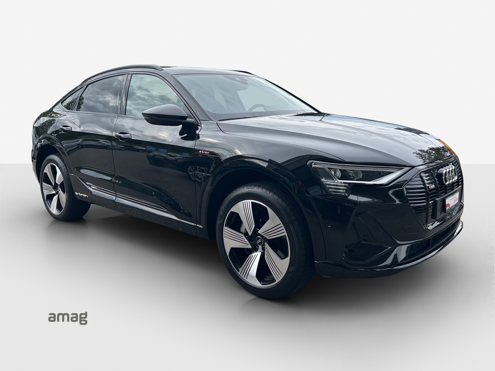 AUDI e-tron 55 Sportback S Line quattro-image-6