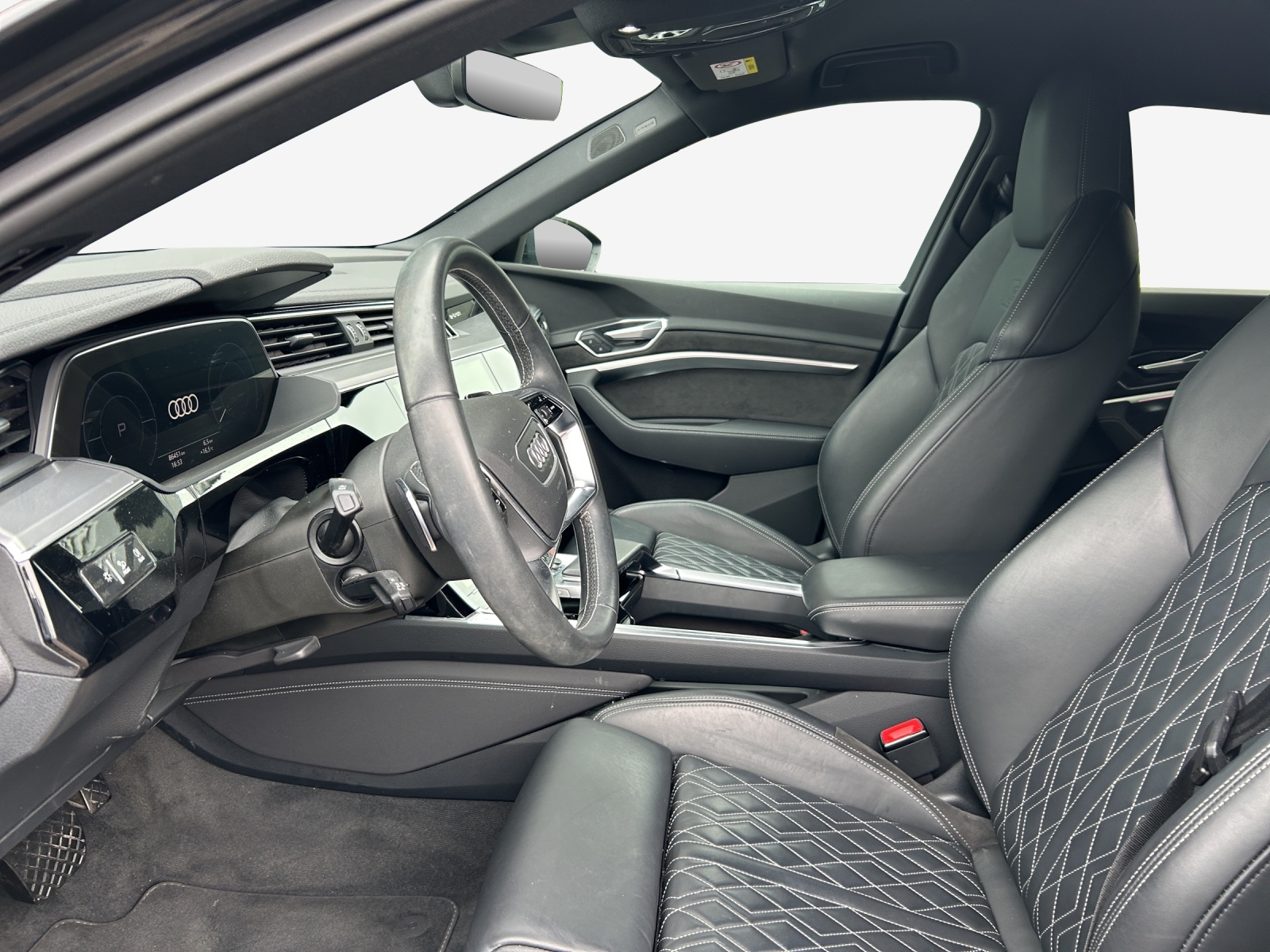 AUDI e-tron 55 Sportback S Line quattro-image-8