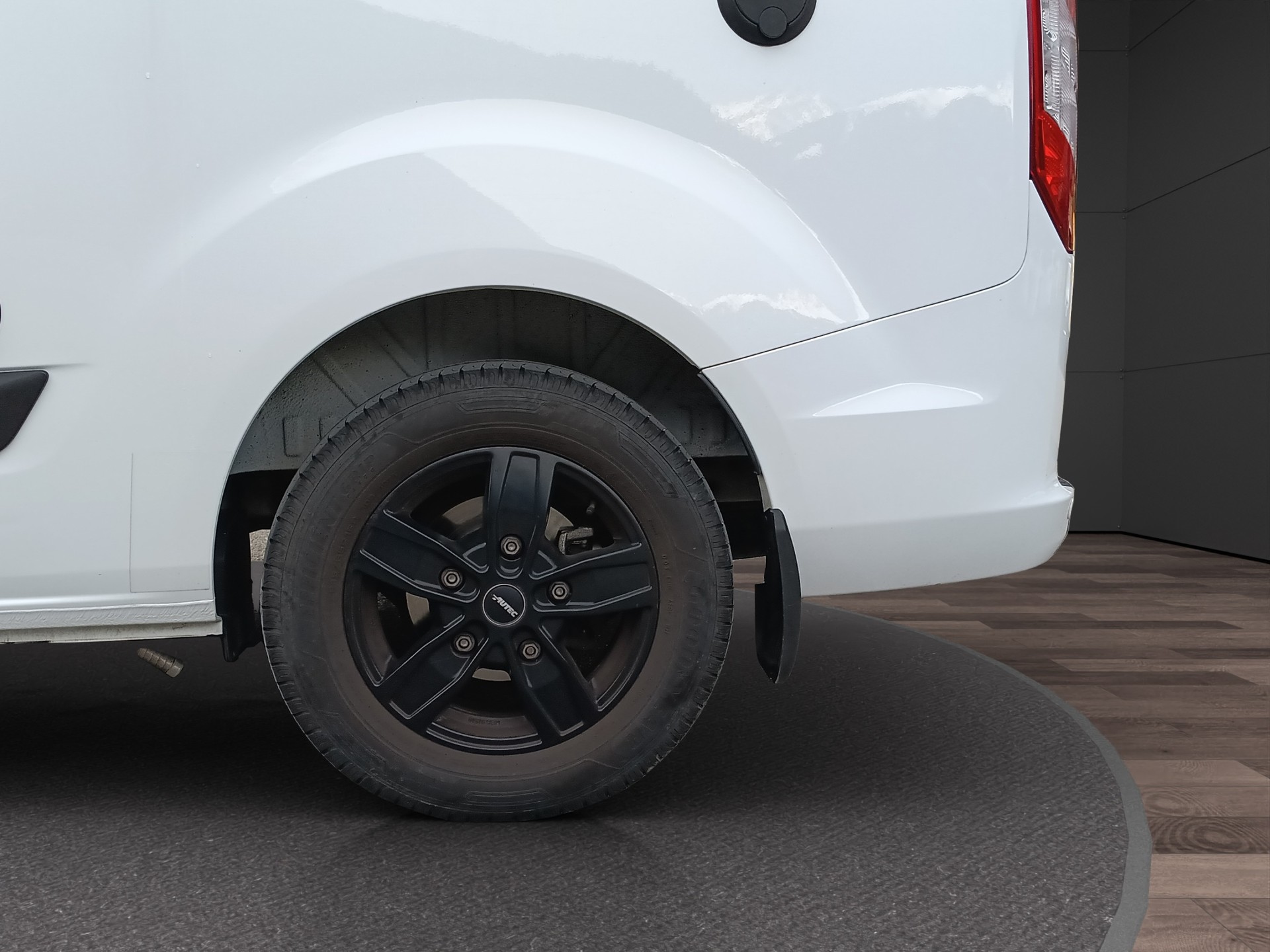 FORD Transit Custom Dreamer-image-19