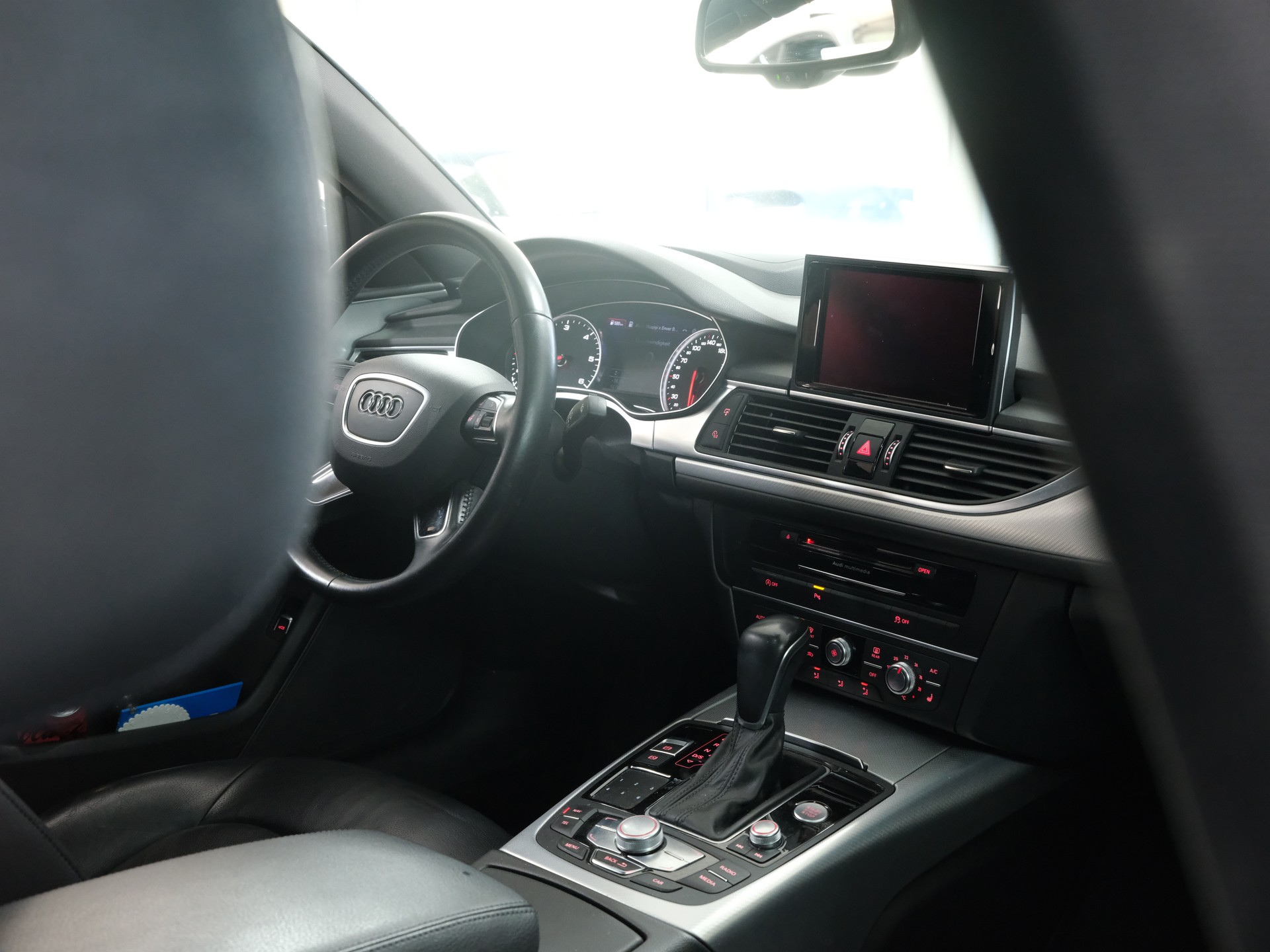 AUDI A6 Limousine 3.0 TDI V6 quattro S-tronic-image-19