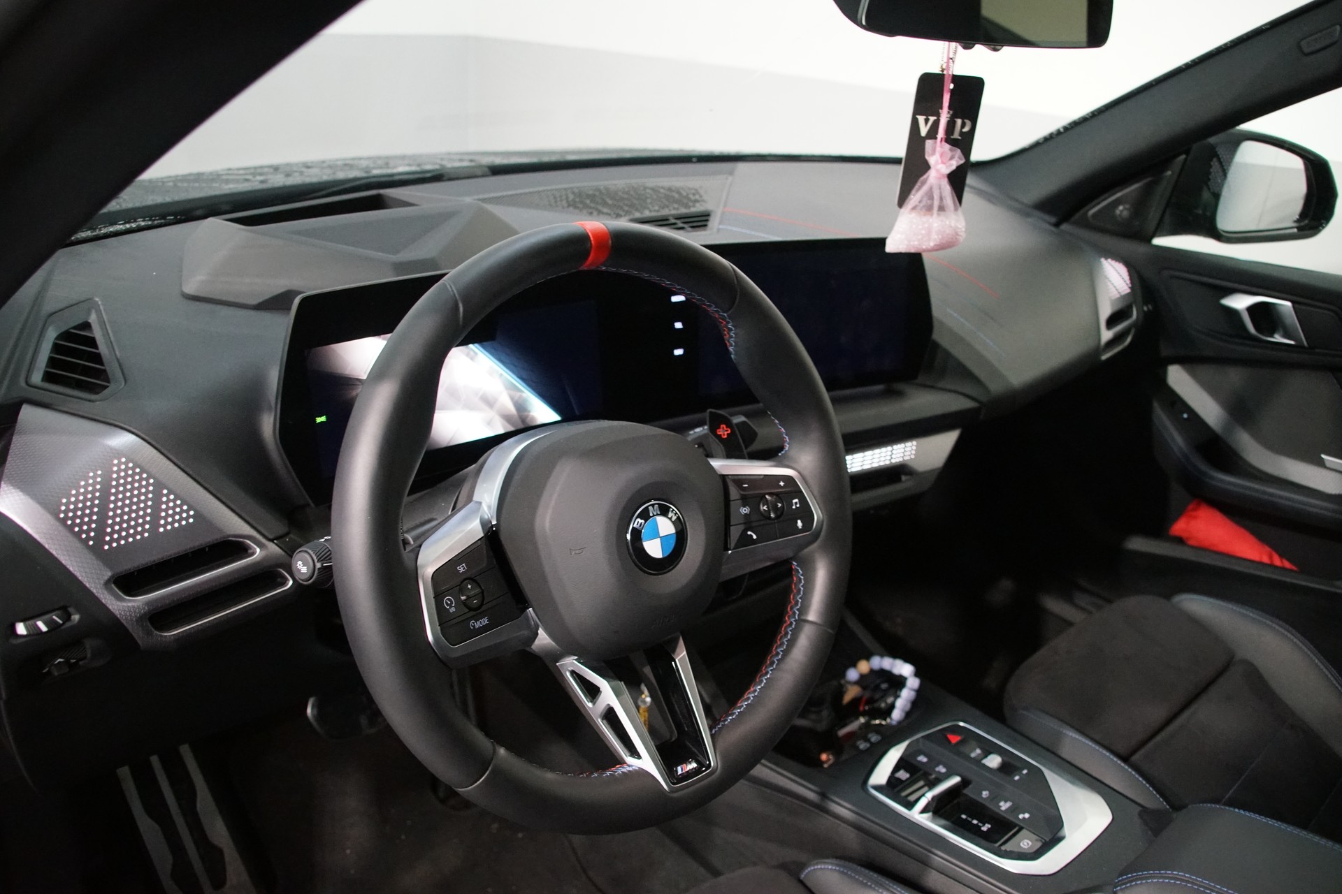 BMW M235 xDrive Gran Coupé-image-16