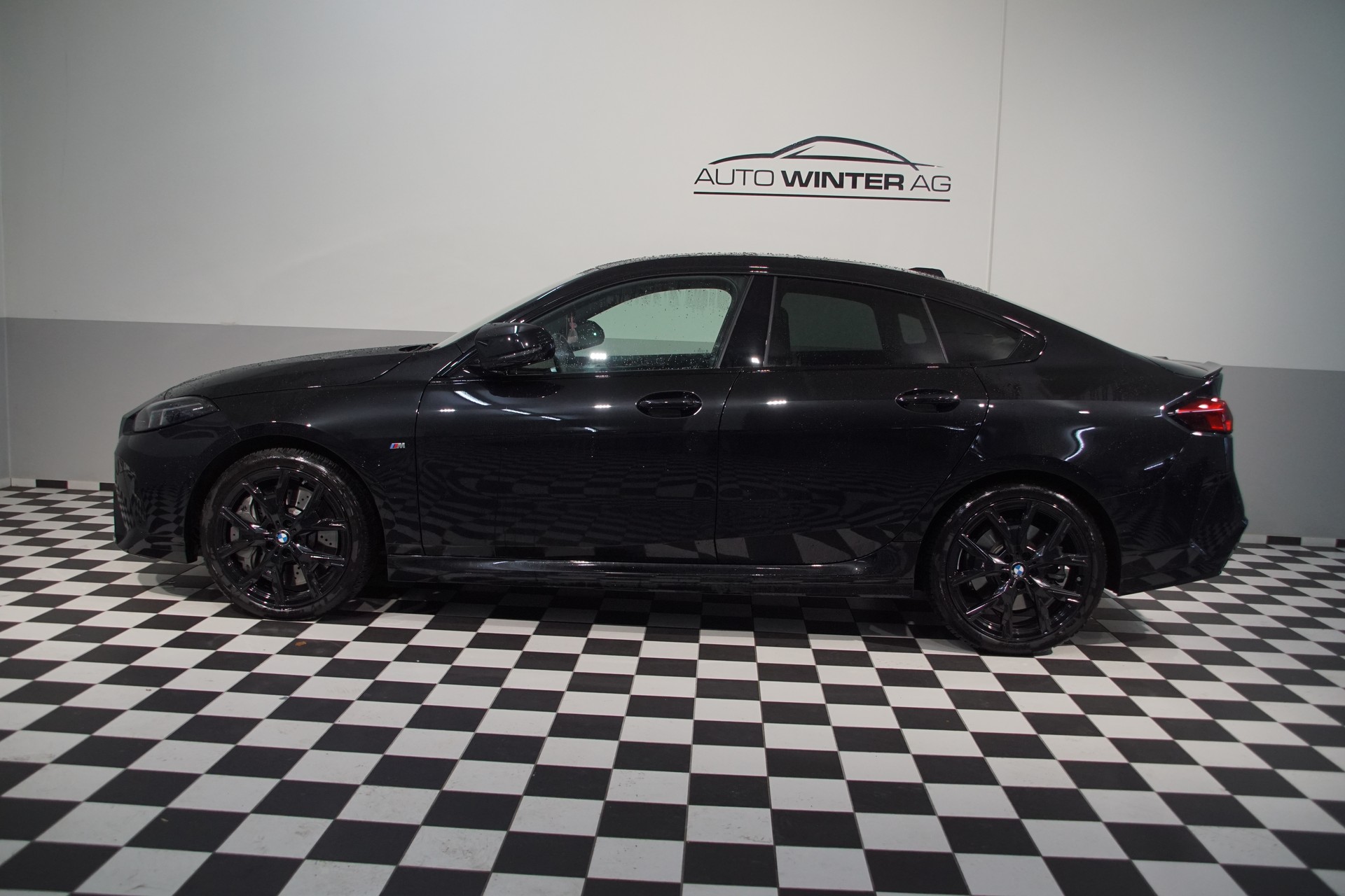 BMW M235 xDrive Gran Coupé-image-9