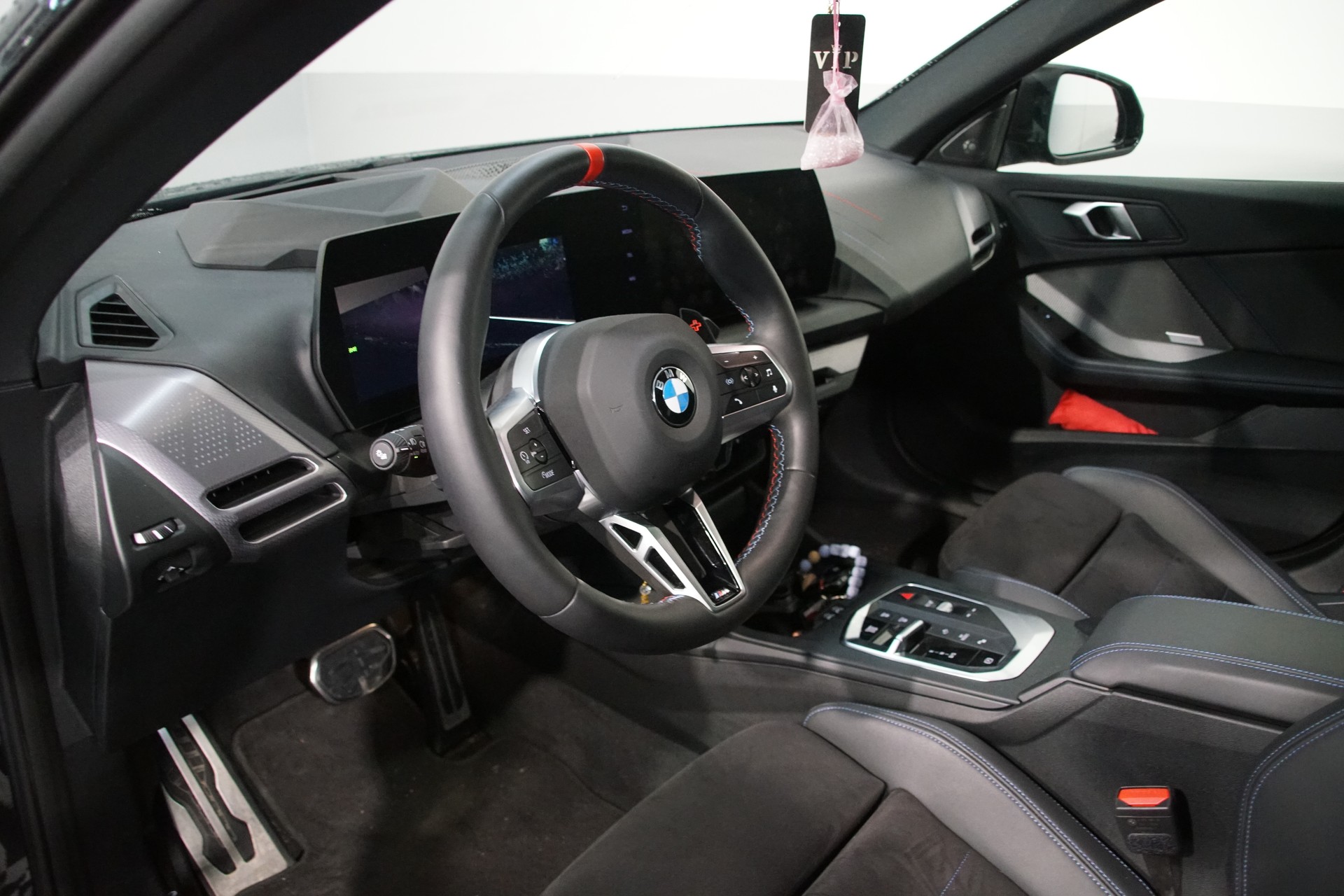 BMW M235 xDrive Gran Coupé-image-12
