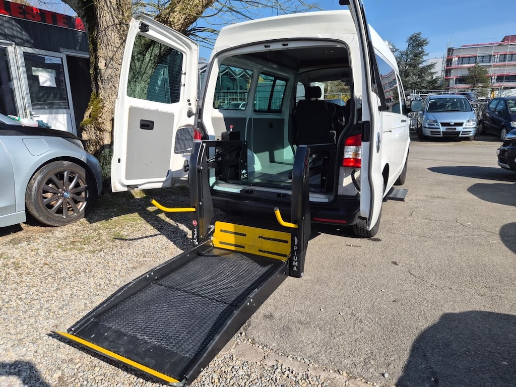 VW T5 2.0 TDI-image-14
