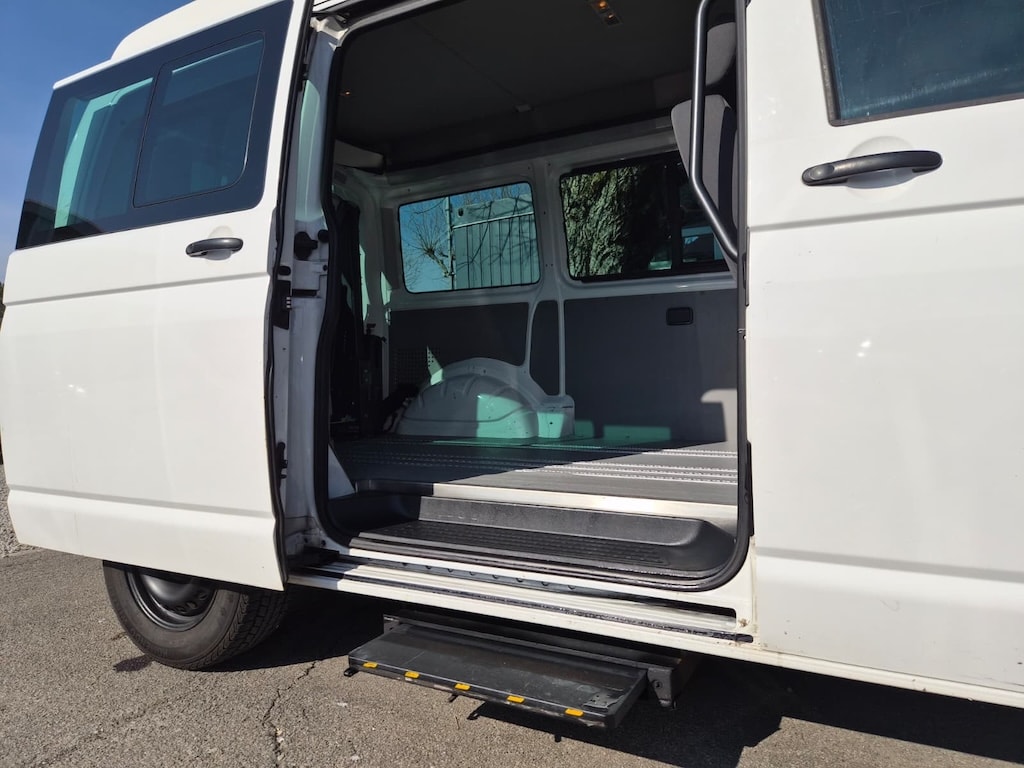 VW T5 2.0 TDI-image-12