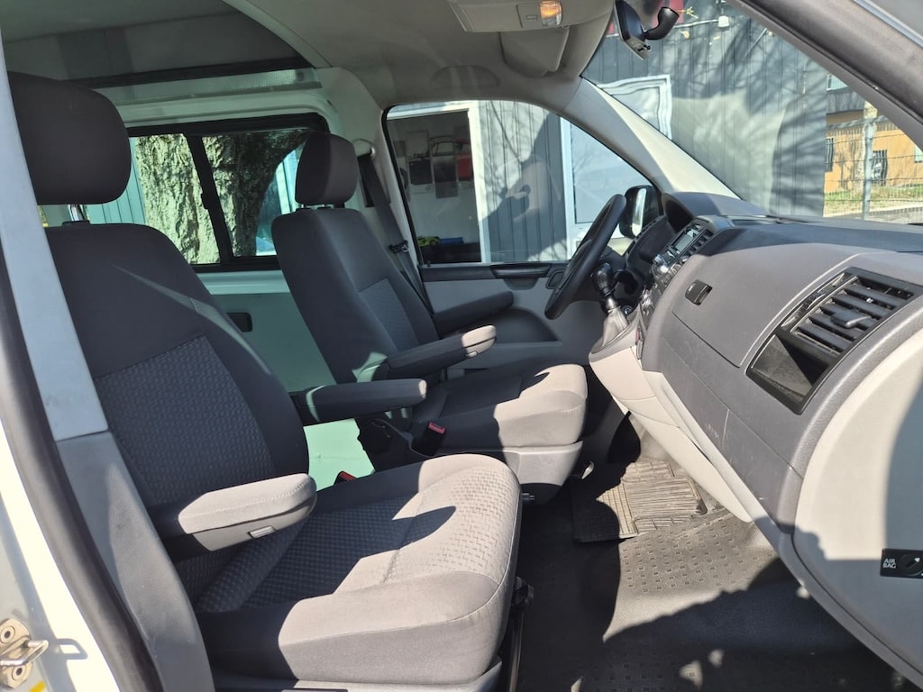 VW T5 2.0 TDI-image-10