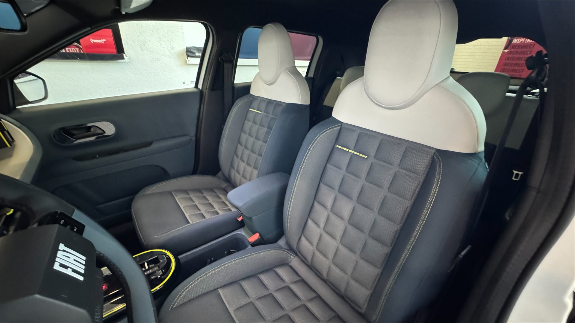 FIAT Grande Panda MHEV La Prima-image-9