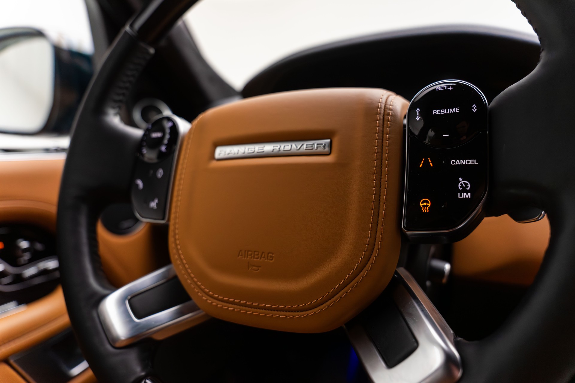 LAND ROVER Range Rover 5.0 V8 SC Autobiography-image-27