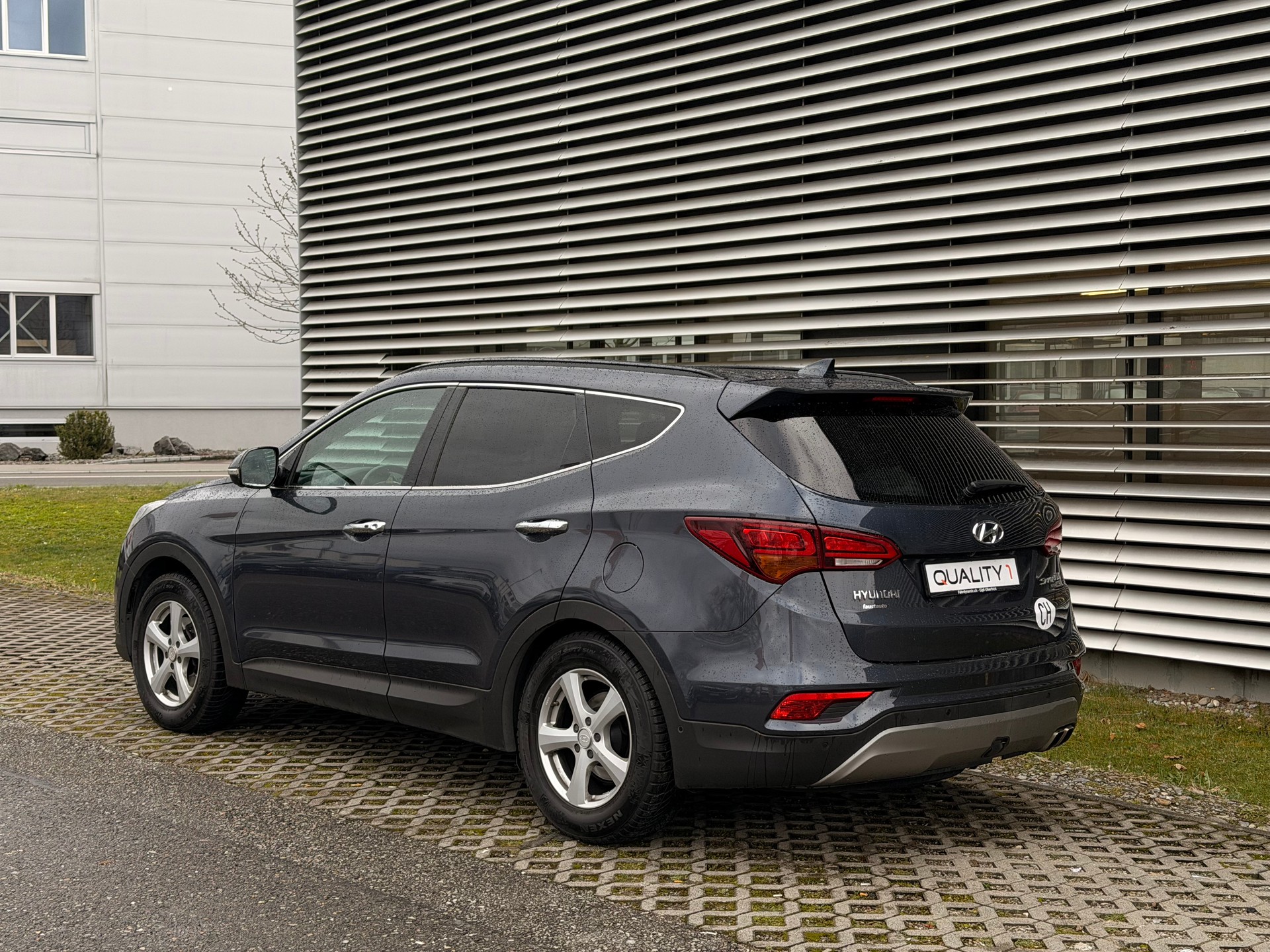 HYUNDAI Santa Fe 2.2 CRDI Vertex 4WD Automatic-image-2