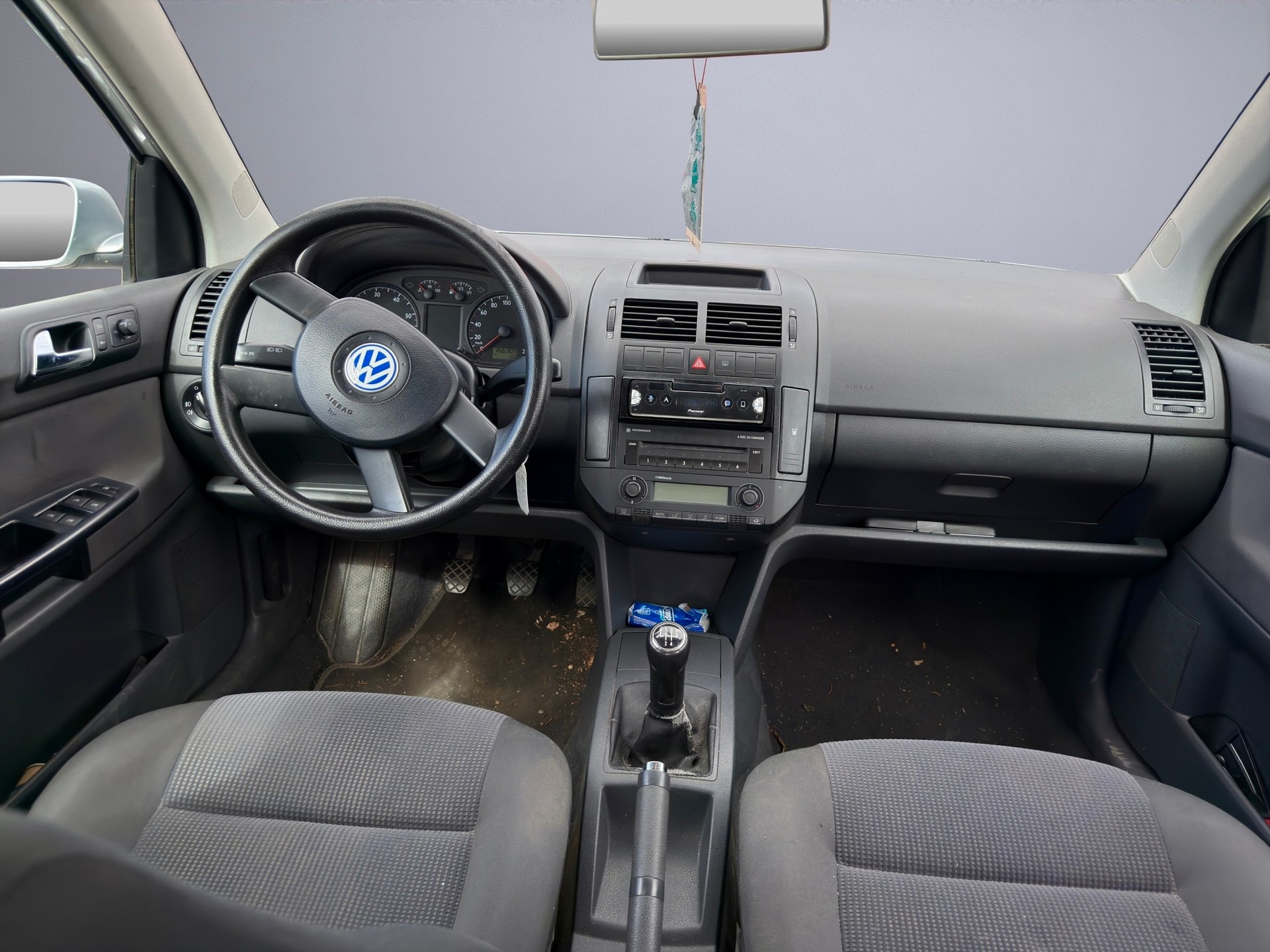 VW Polo 1.2 12V Highline-image-8