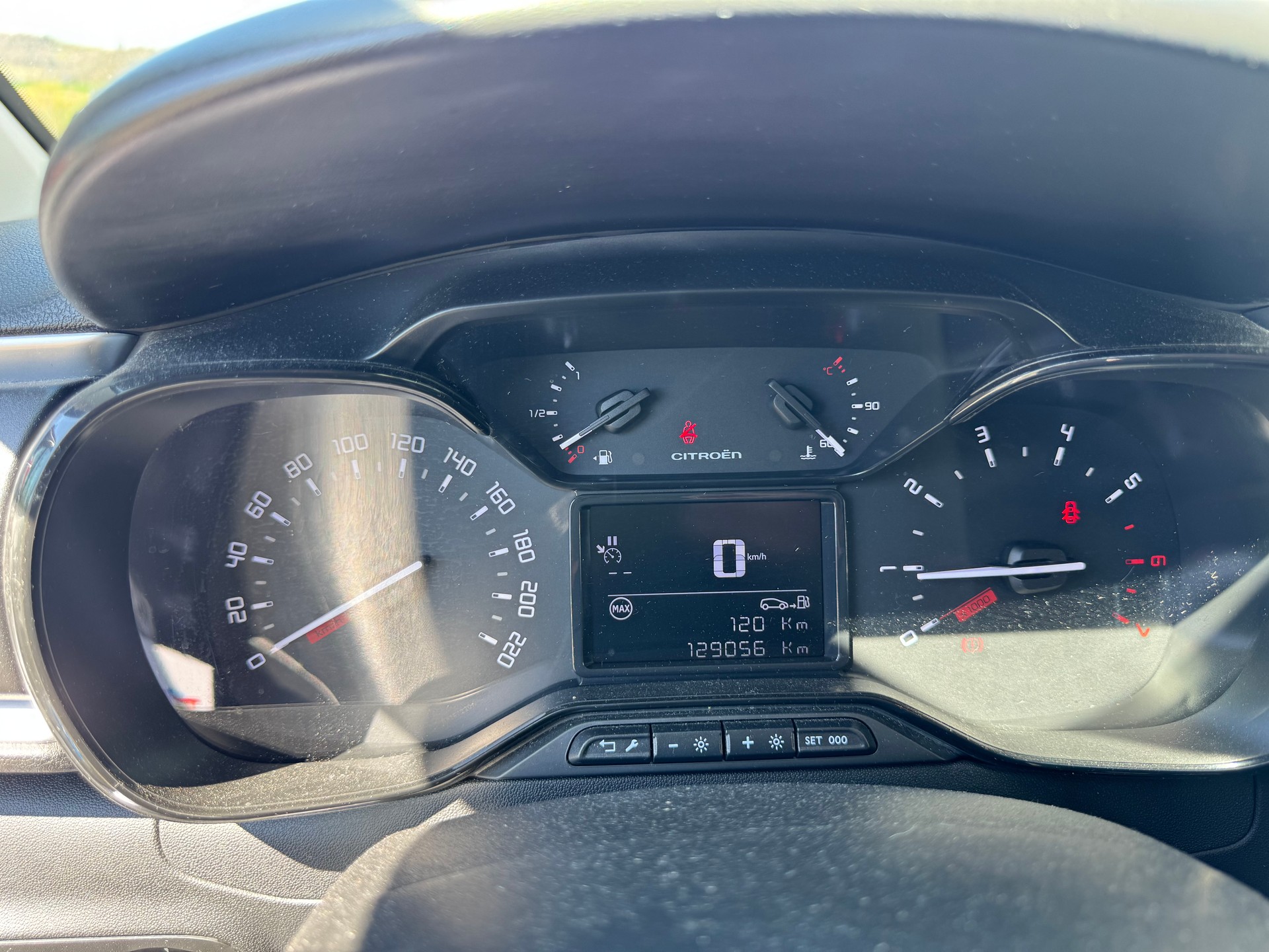 CITROEN C3 1.2i PureTech Shine-image-8