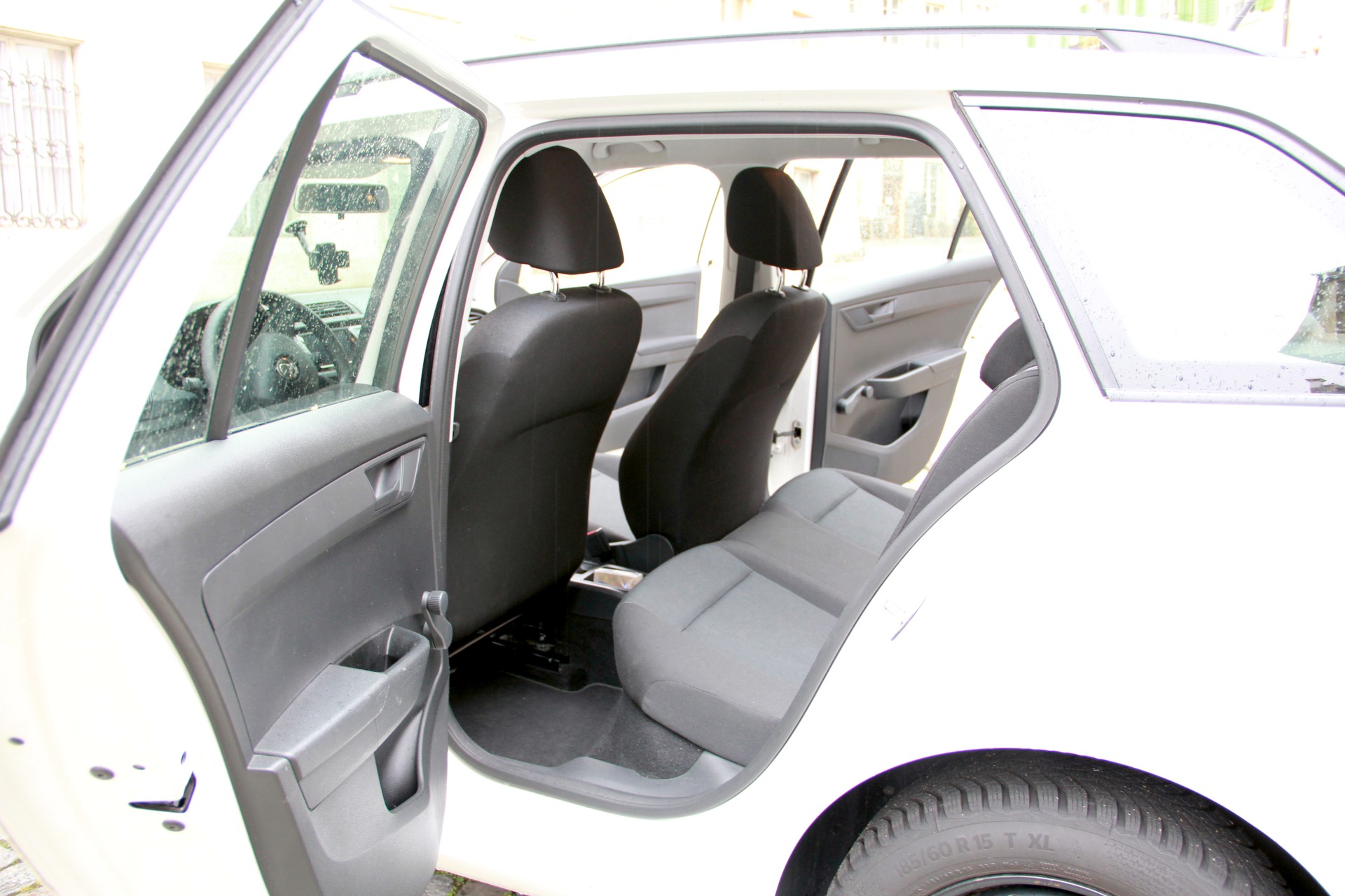 SKODA Fabia Combi 1.0 MPI Active-image-4