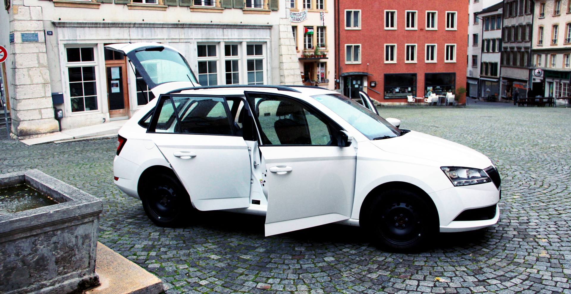 SKODA Fabia Combi 1.0 MPI Active-image-5