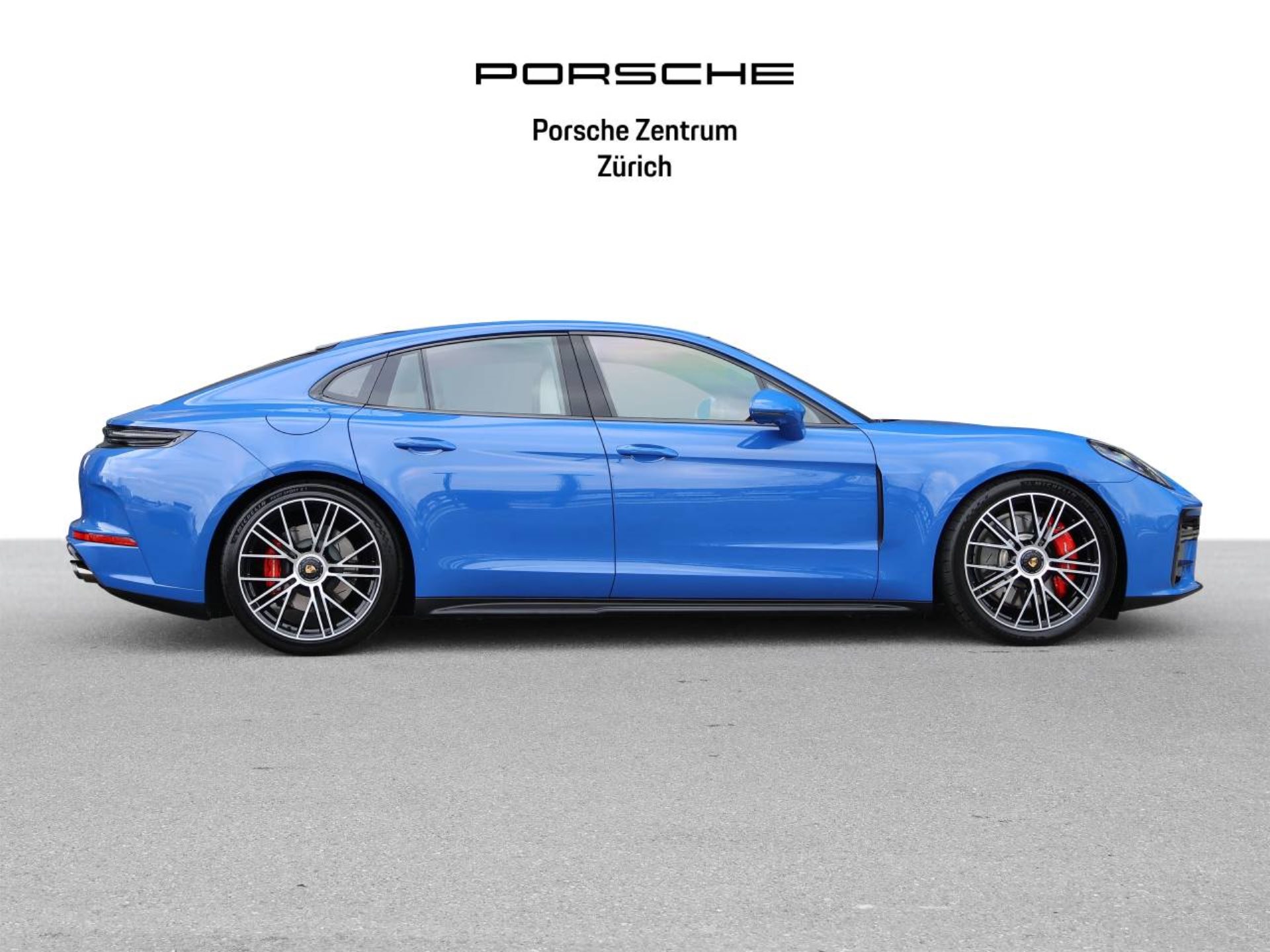 PORSCHE Panamera GTS-image-6