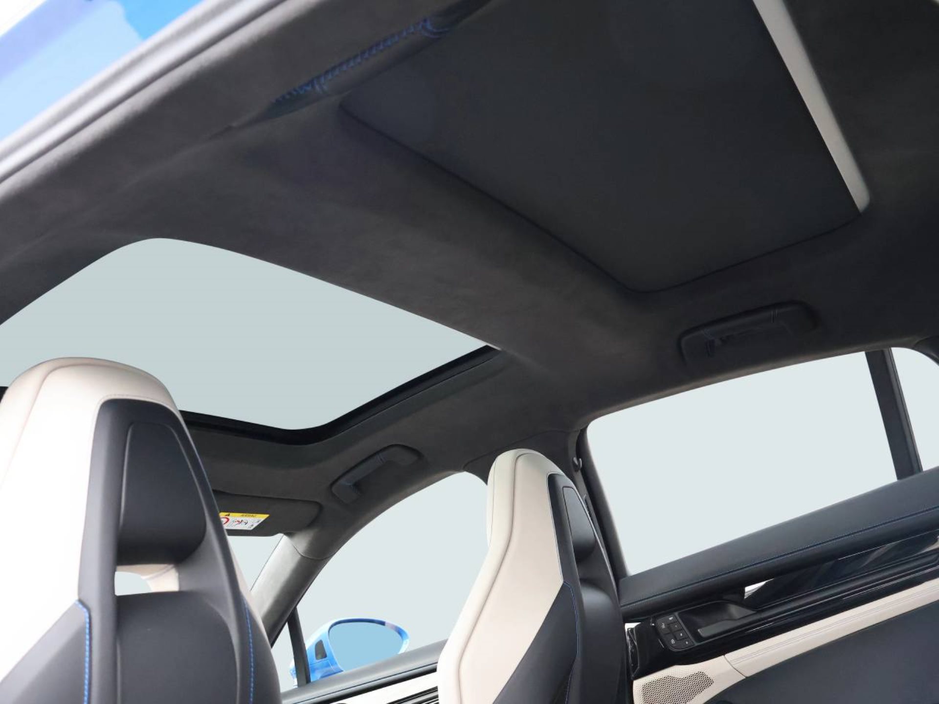 PORSCHE Panamera GTS-image-18