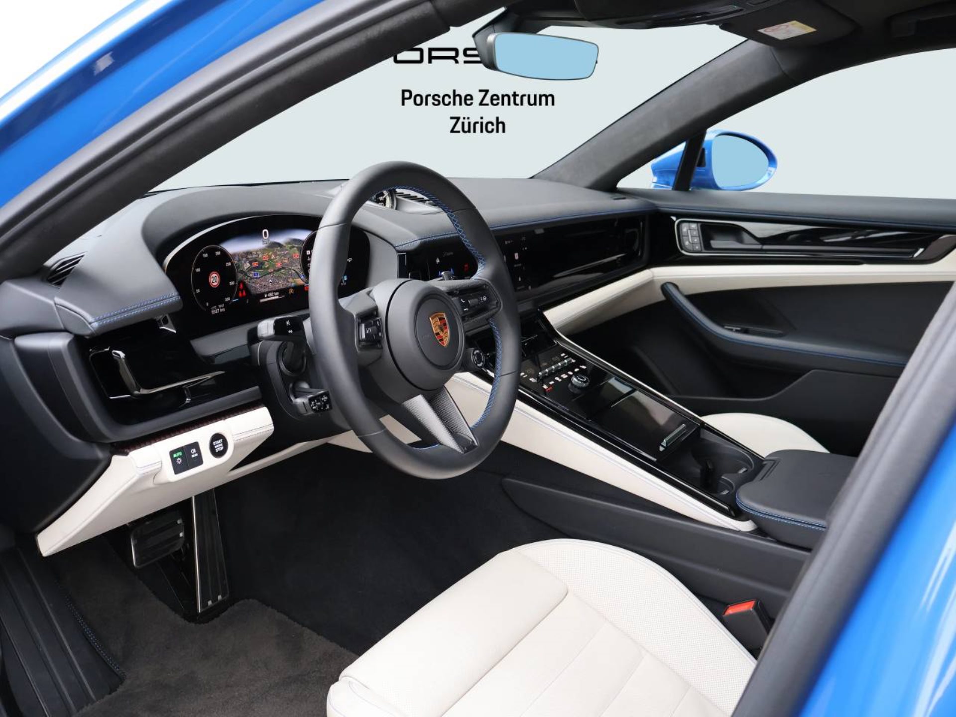 PORSCHE Panamera GTS-showroom-element-3