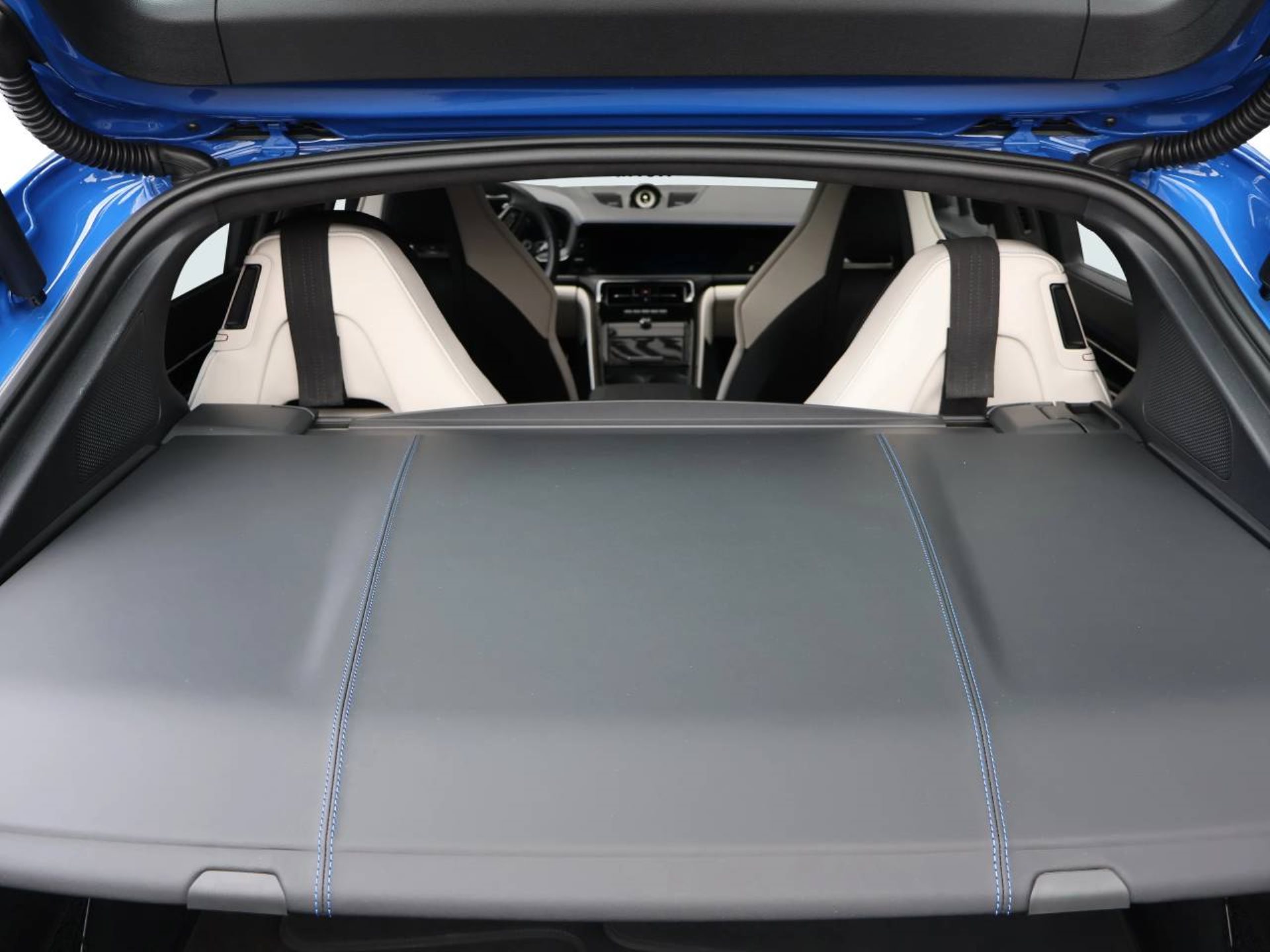 PORSCHE Panamera GTS-image-40