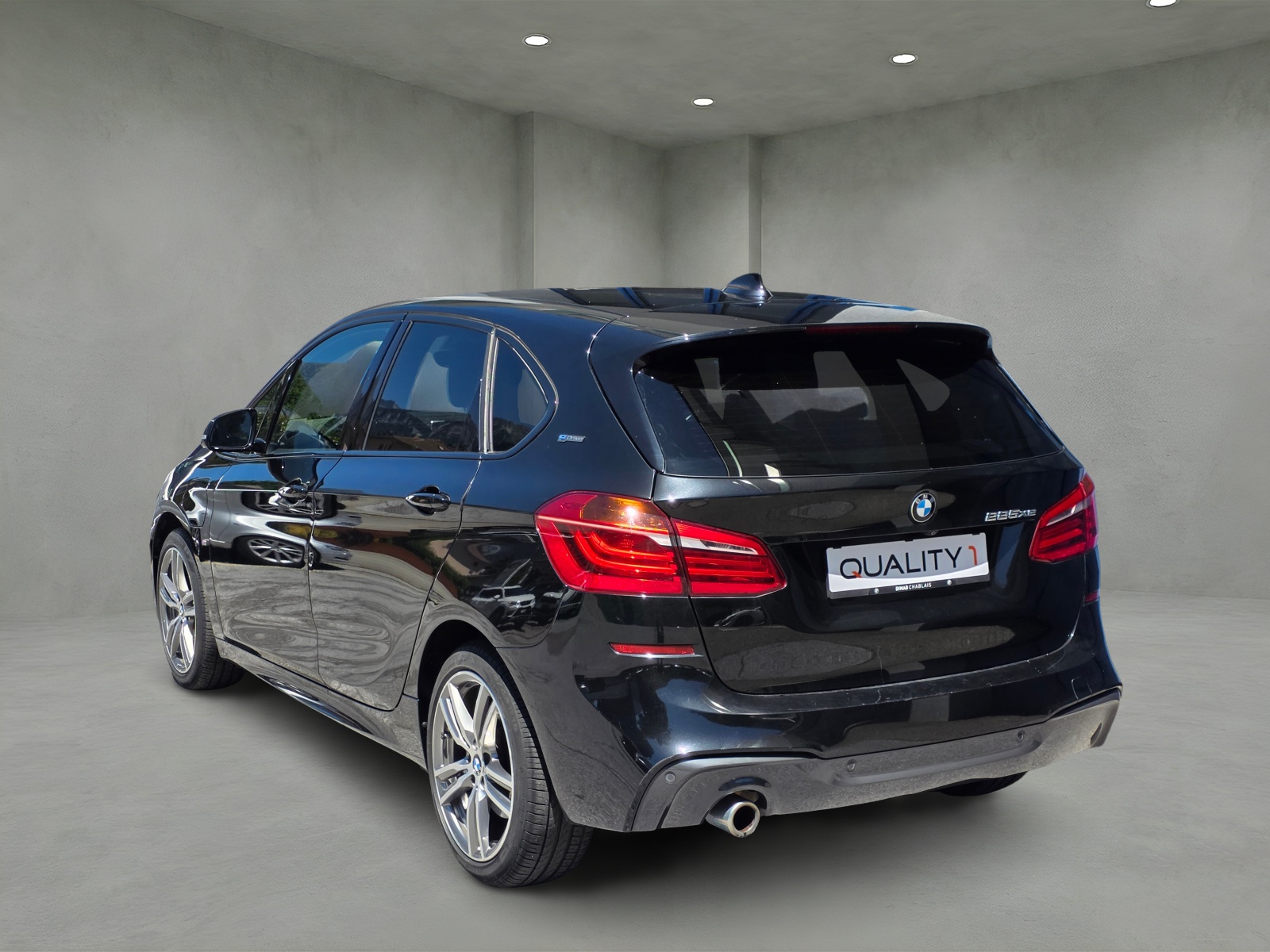 BMW 225xe iPerformance Active Tourer Steptronic M Sport-showroom-element-3