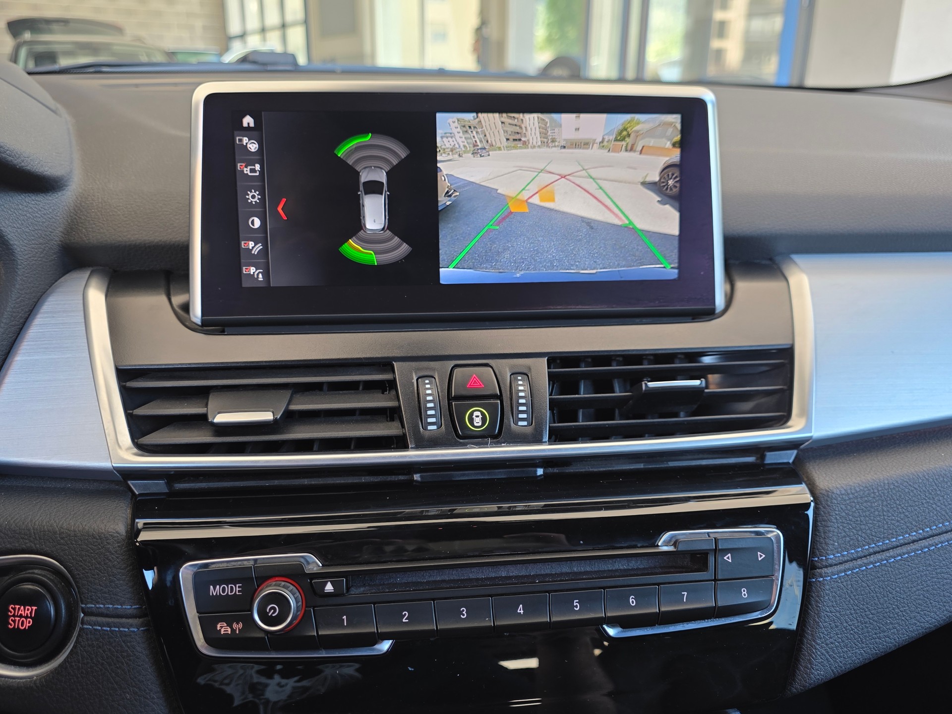BMW 225xe iPerformance Active Tourer Steptronic M Sport-image-17
