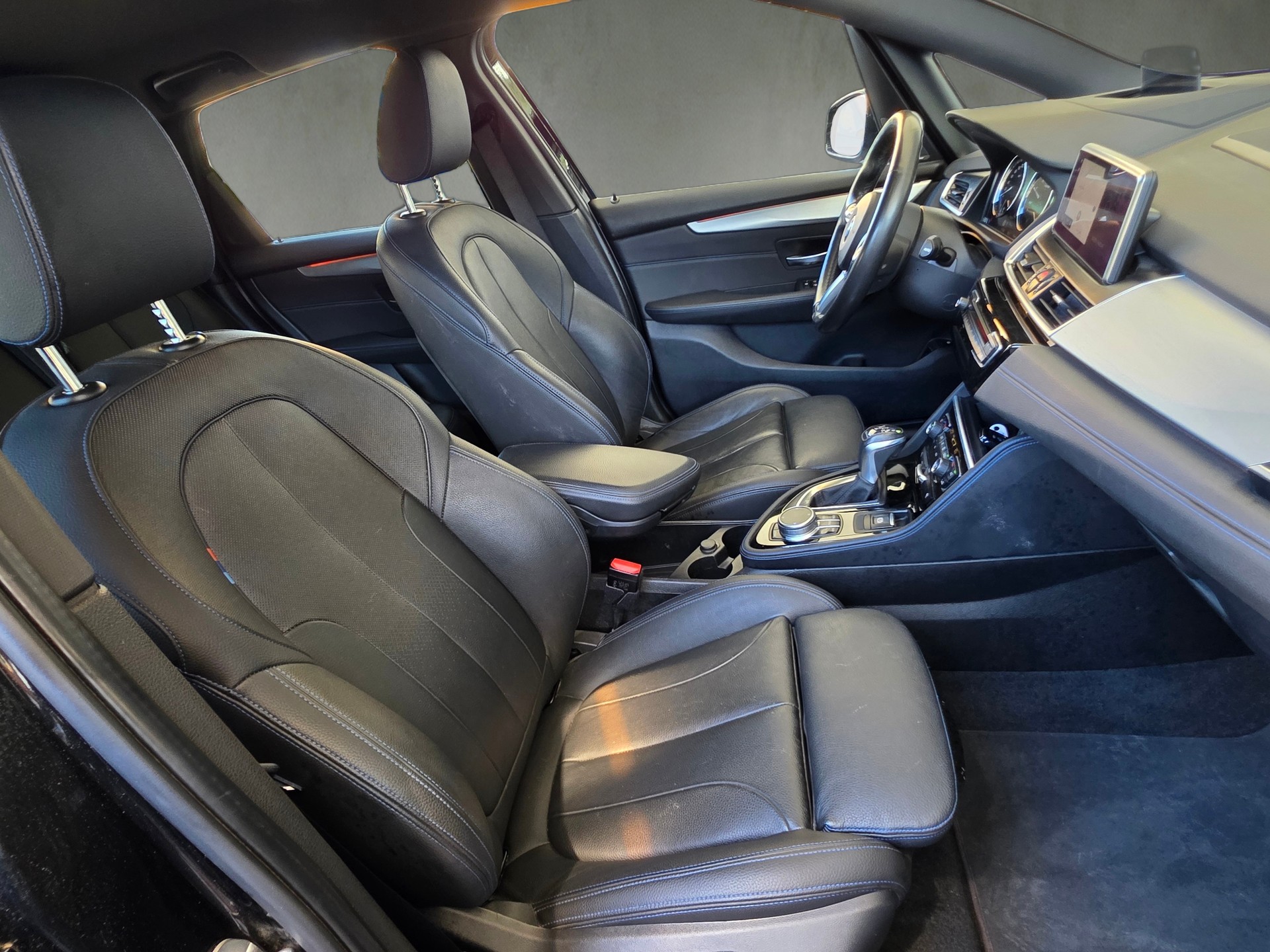 BMW 225xe iPerformance Active Tourer Steptronic M Sport-image-14