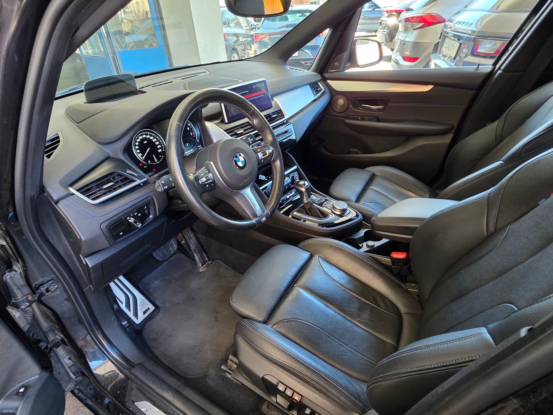 BMW 225xe iPerformance Active Tourer Steptronic M Sport-image-11