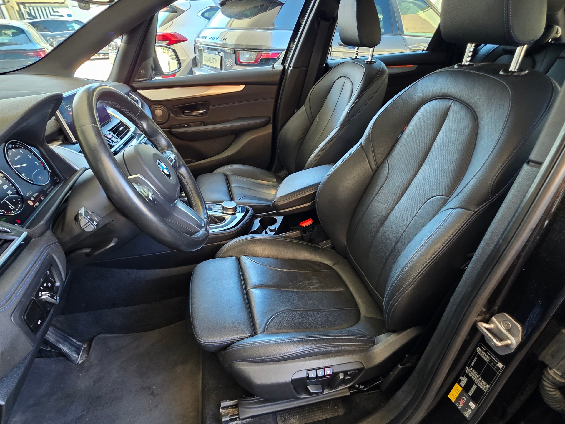 BMW 225xe iPerformance Active Tourer Steptronic M Sport-image-12