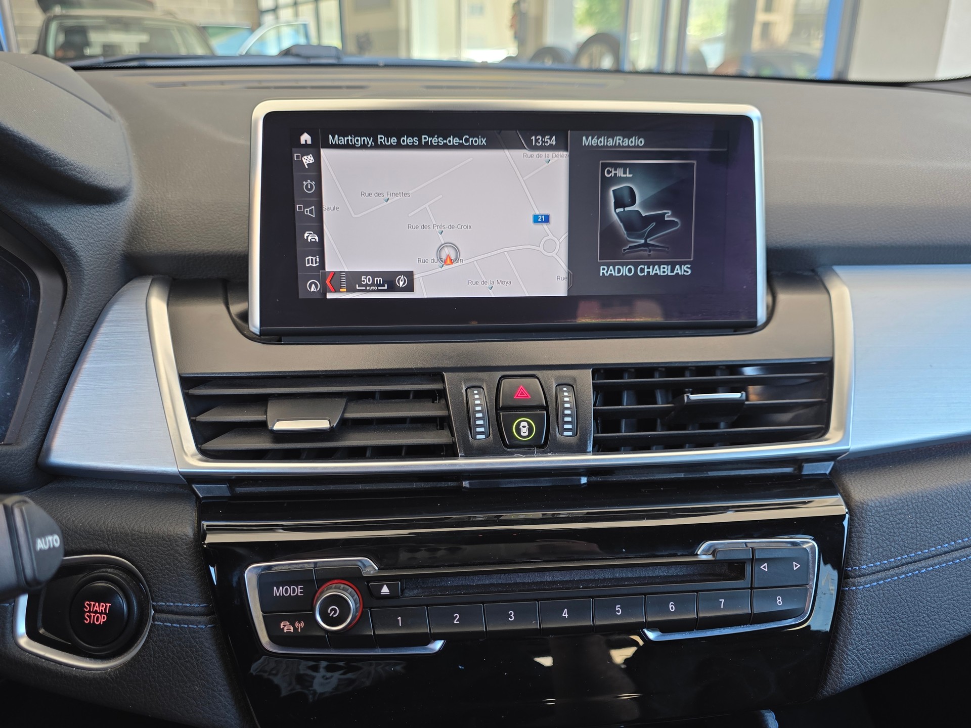 BMW 225xe iPerformance Active Tourer Steptronic M Sport-image-18