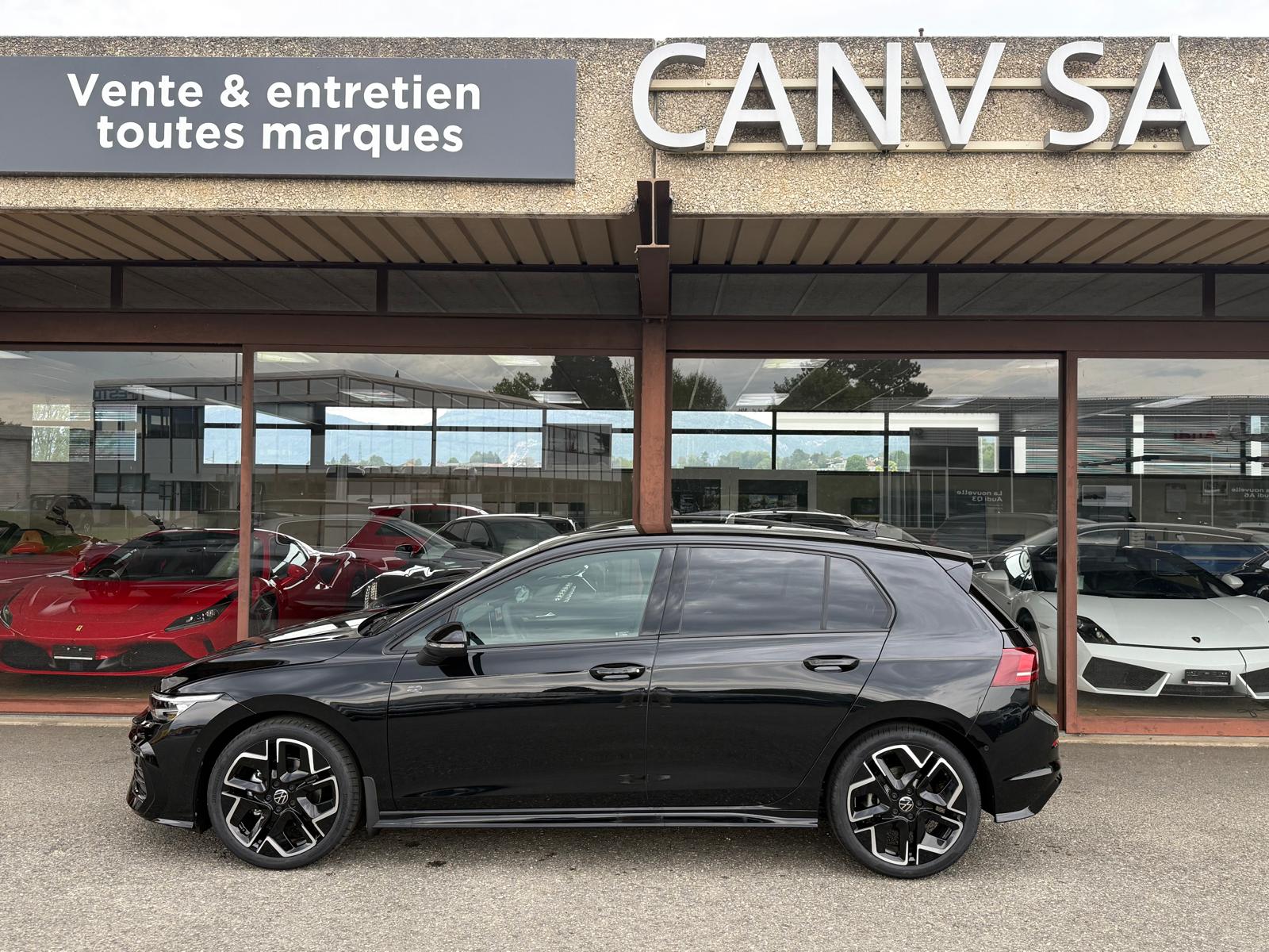 VW Golf Variant 1.5 eTSI mHEV R-Line-image-3