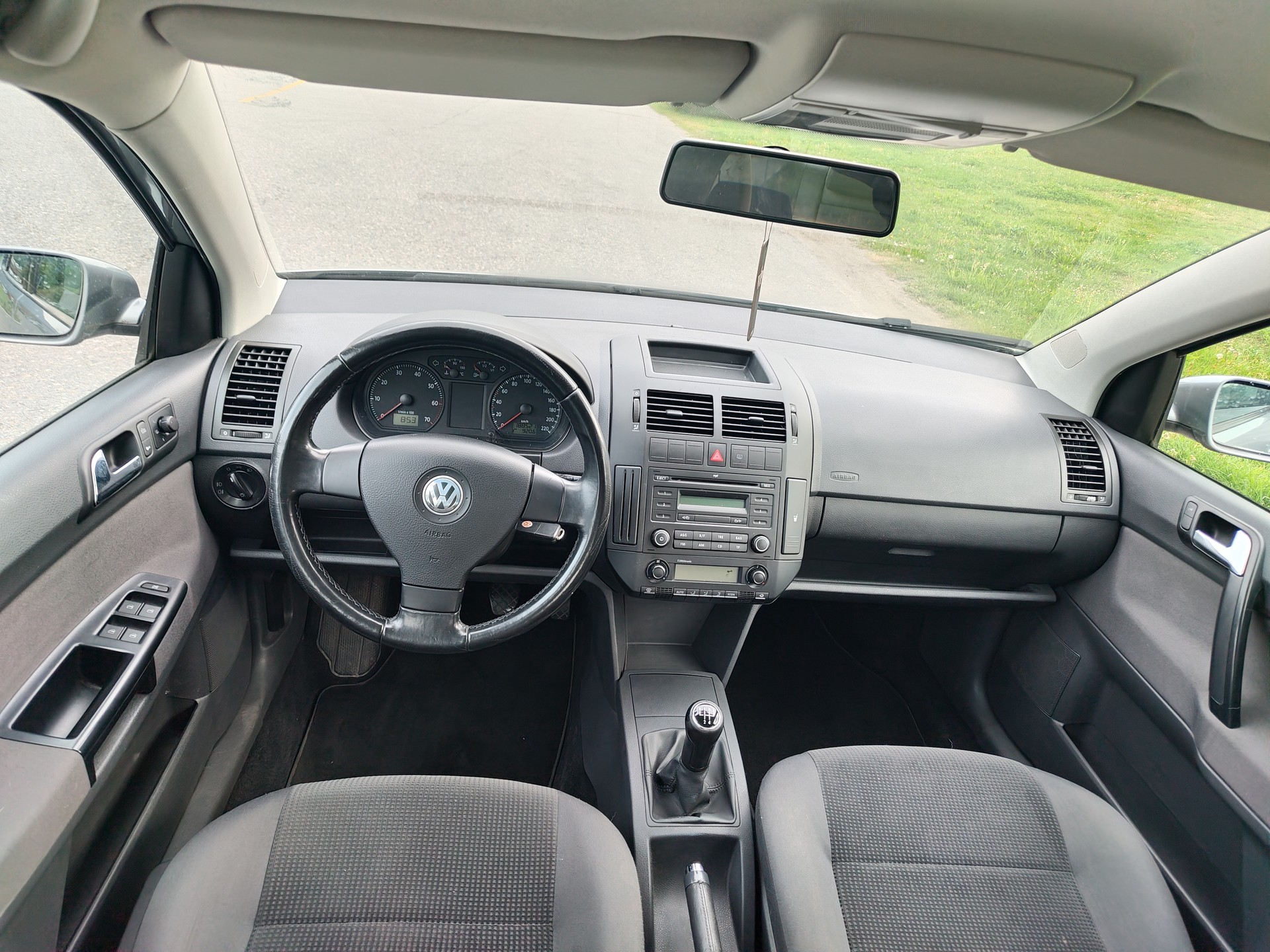 VW Polo 1.2 12V Comfortline-image-6