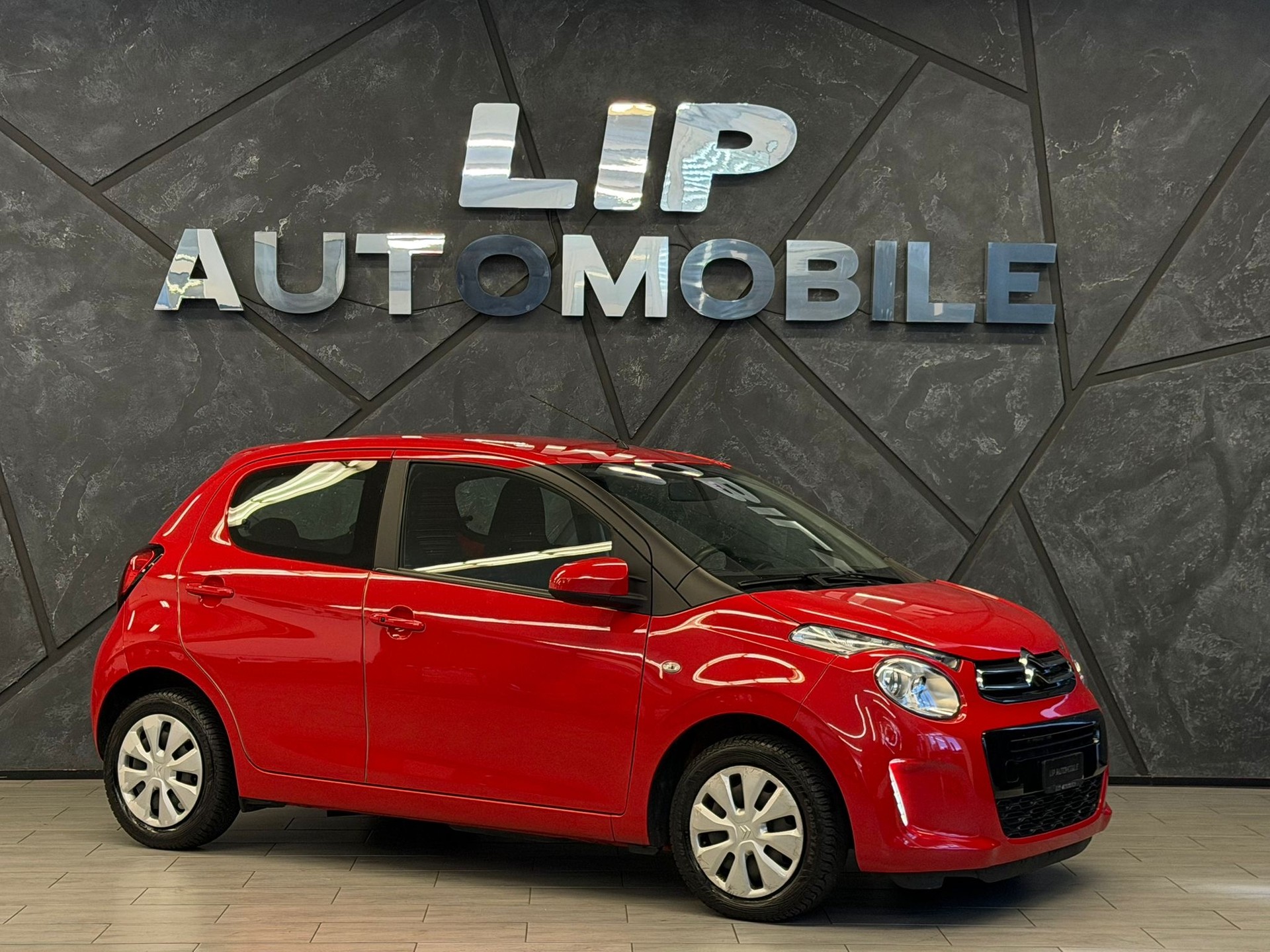 CITROEN C1 1.0 VTi Shine Airscape Stop&Start-image-2