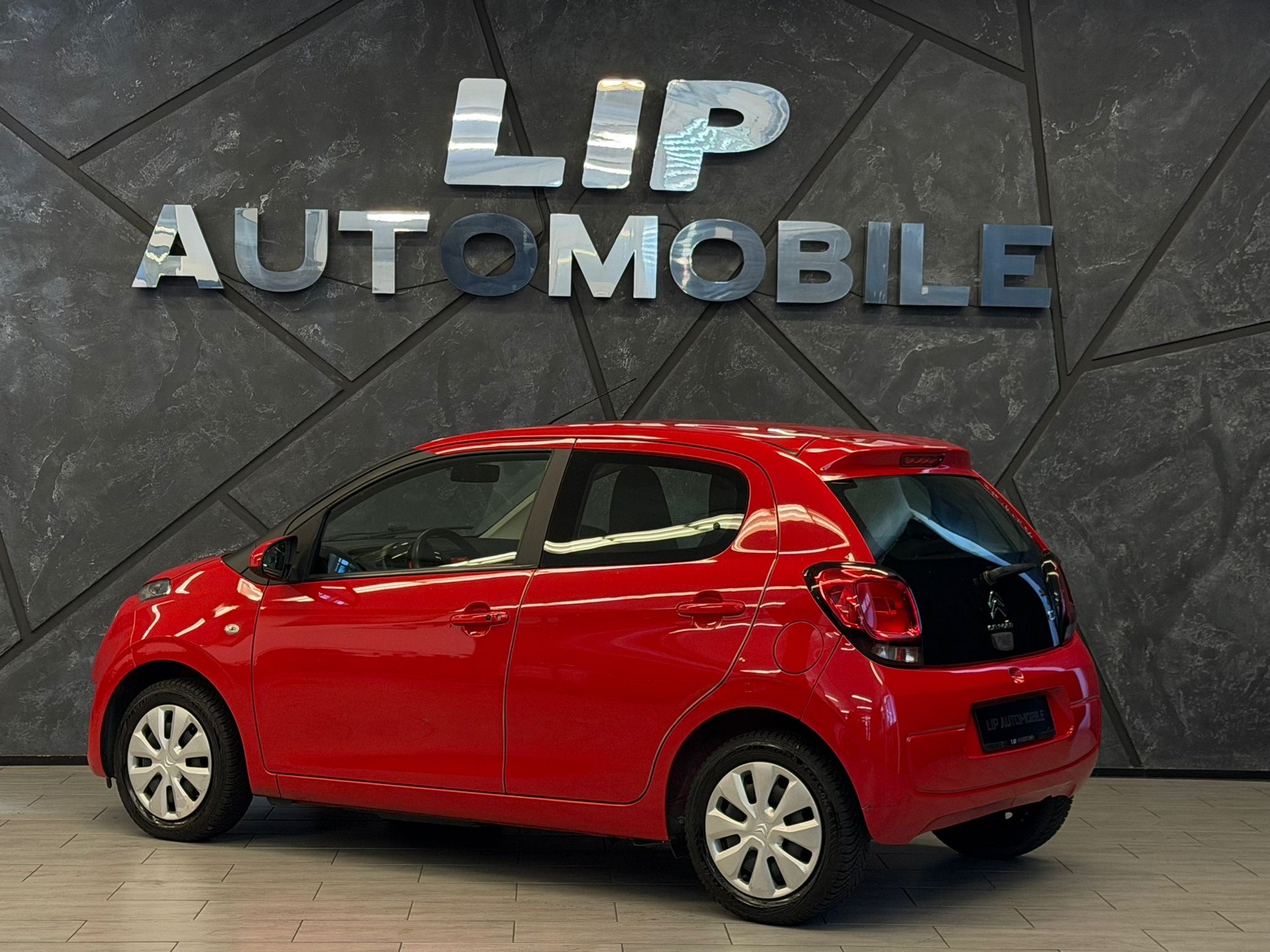 CITROEN C1 1.0 VTi Shine Airscape Stop&Start-image-7