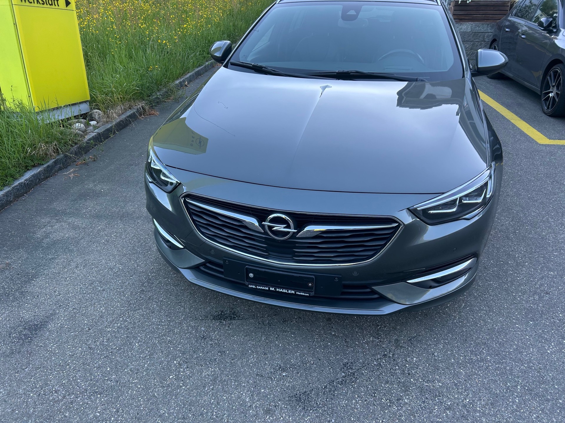 OPEL Insignia 2.0 T Sports Tourer Excellence 4WD Automat.-image-1