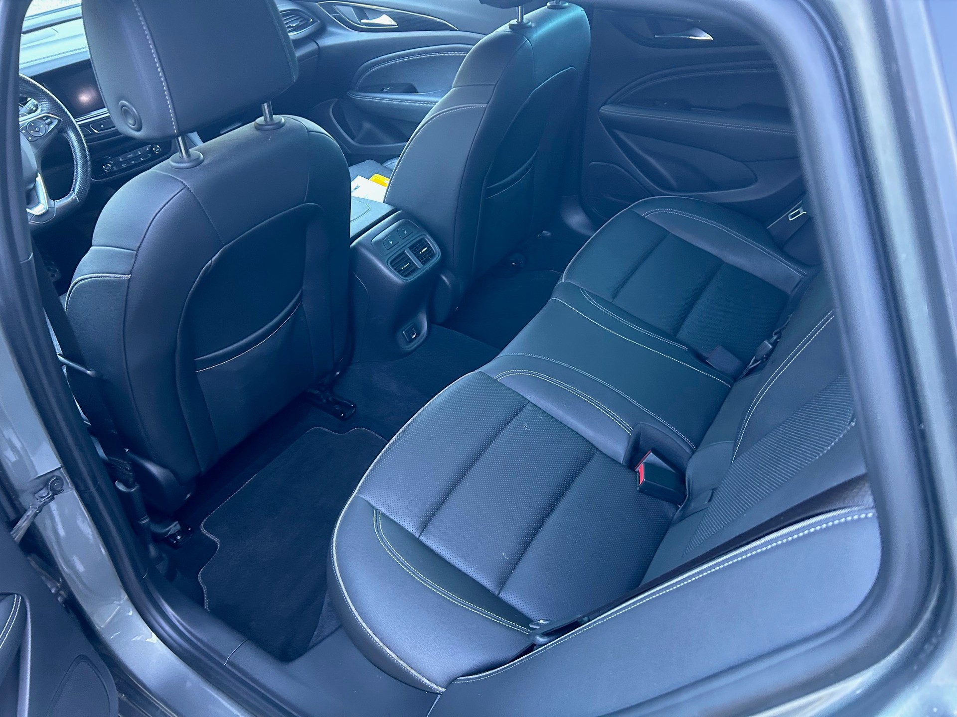 OPEL Insignia 2.0 T Sports Tourer Excellence 4WD Automat.-image-6