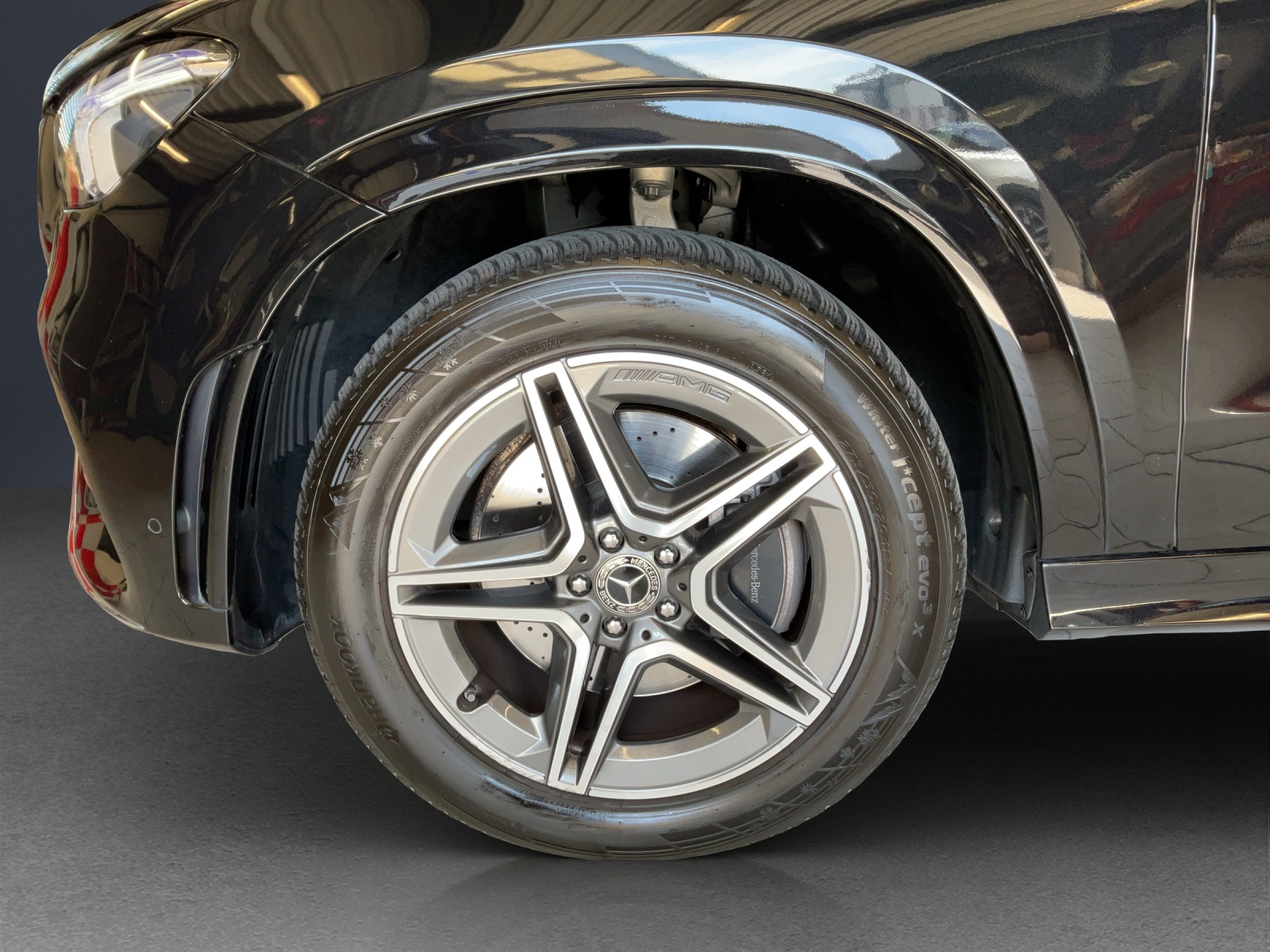 MERCEDES-BENZ GLE 300 d 4Matic AMG-image-16