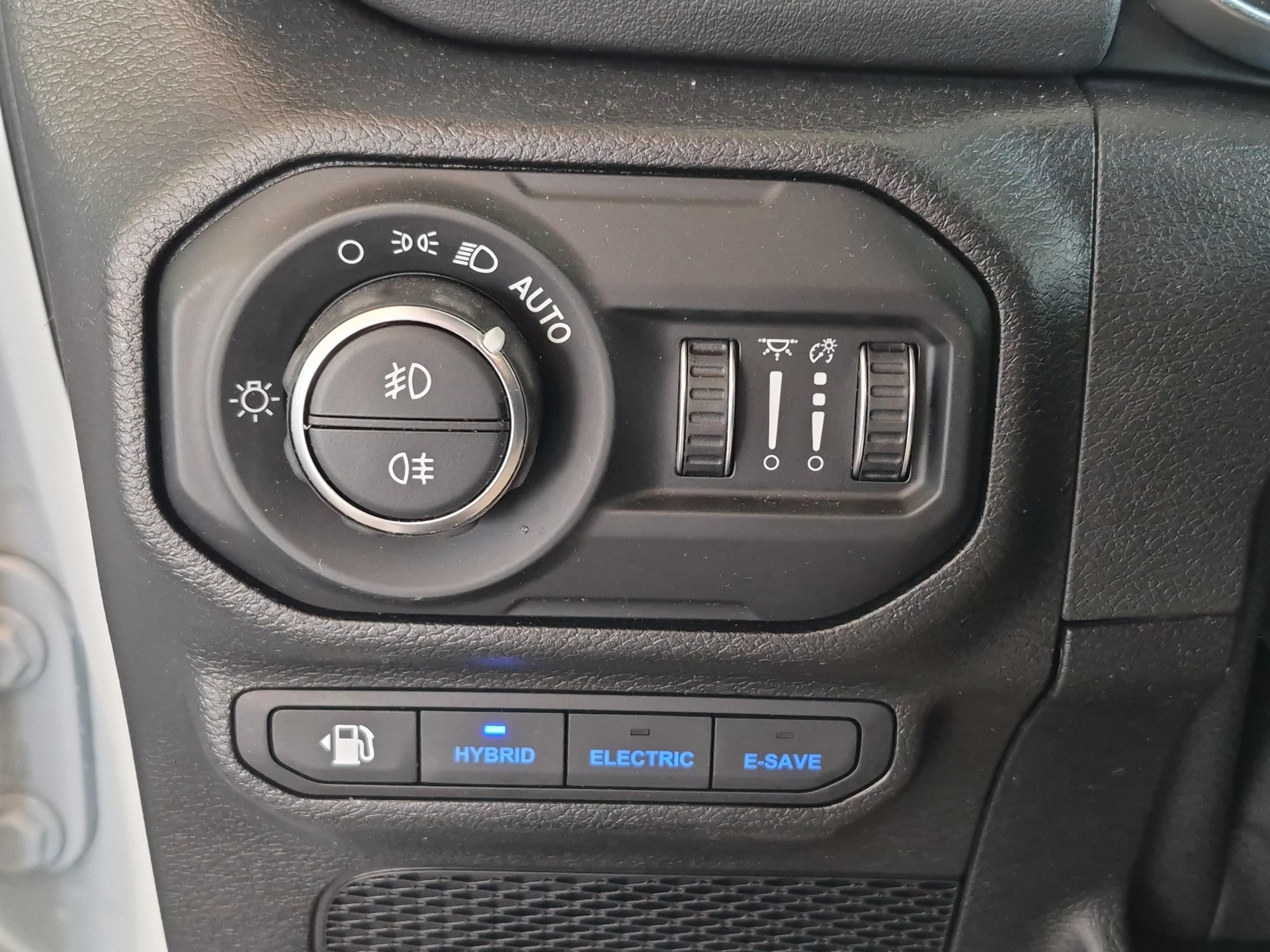 JEEP Wrangler 2.0 Turbo 80th Anniversary-image-16