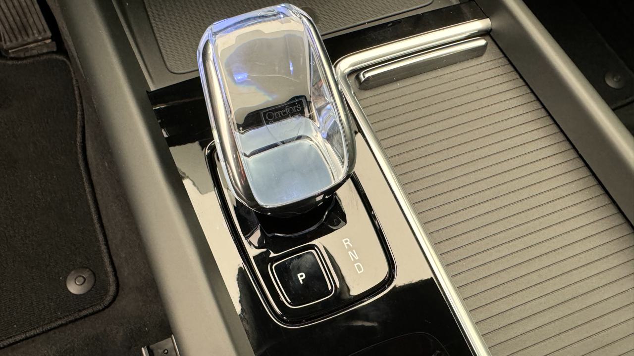 VOLVO XC60 B5 Benzin Mild Hybrid AWD Black Edition Geartronic-image-10