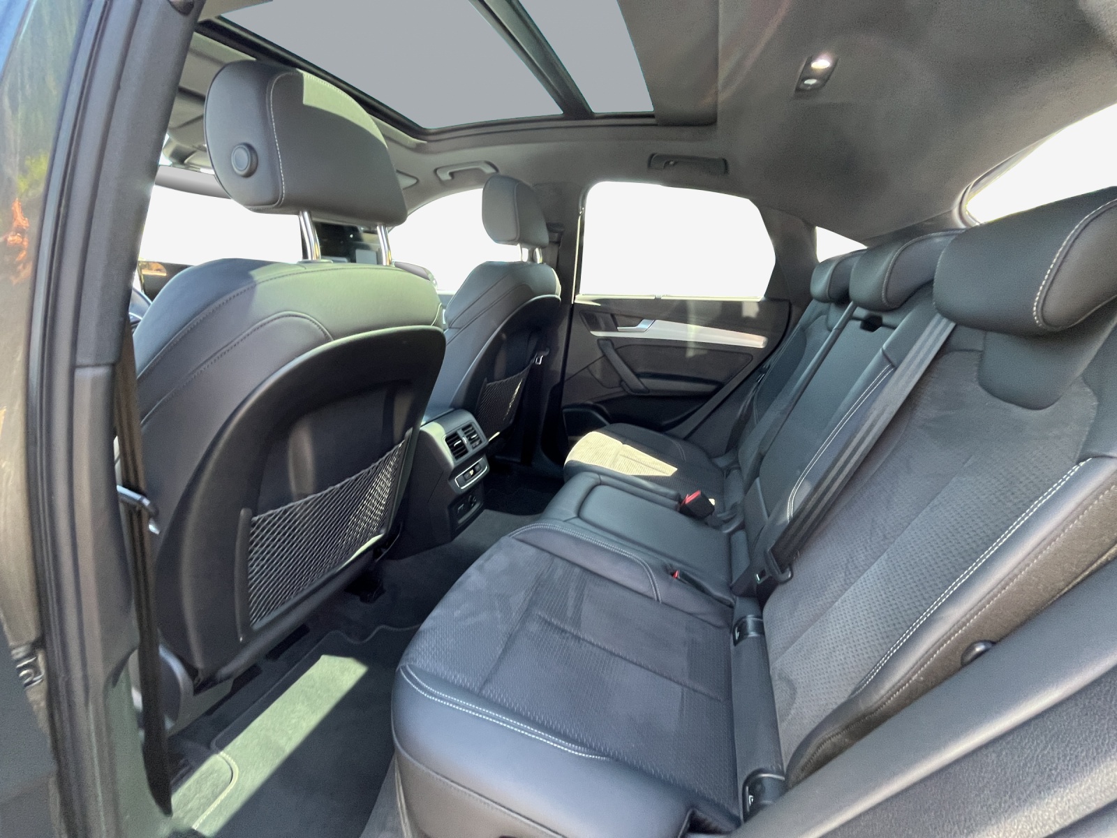 AUDI Q5 Sportback 50 TFSI e PHEV S line quattro S-tronic-image-11