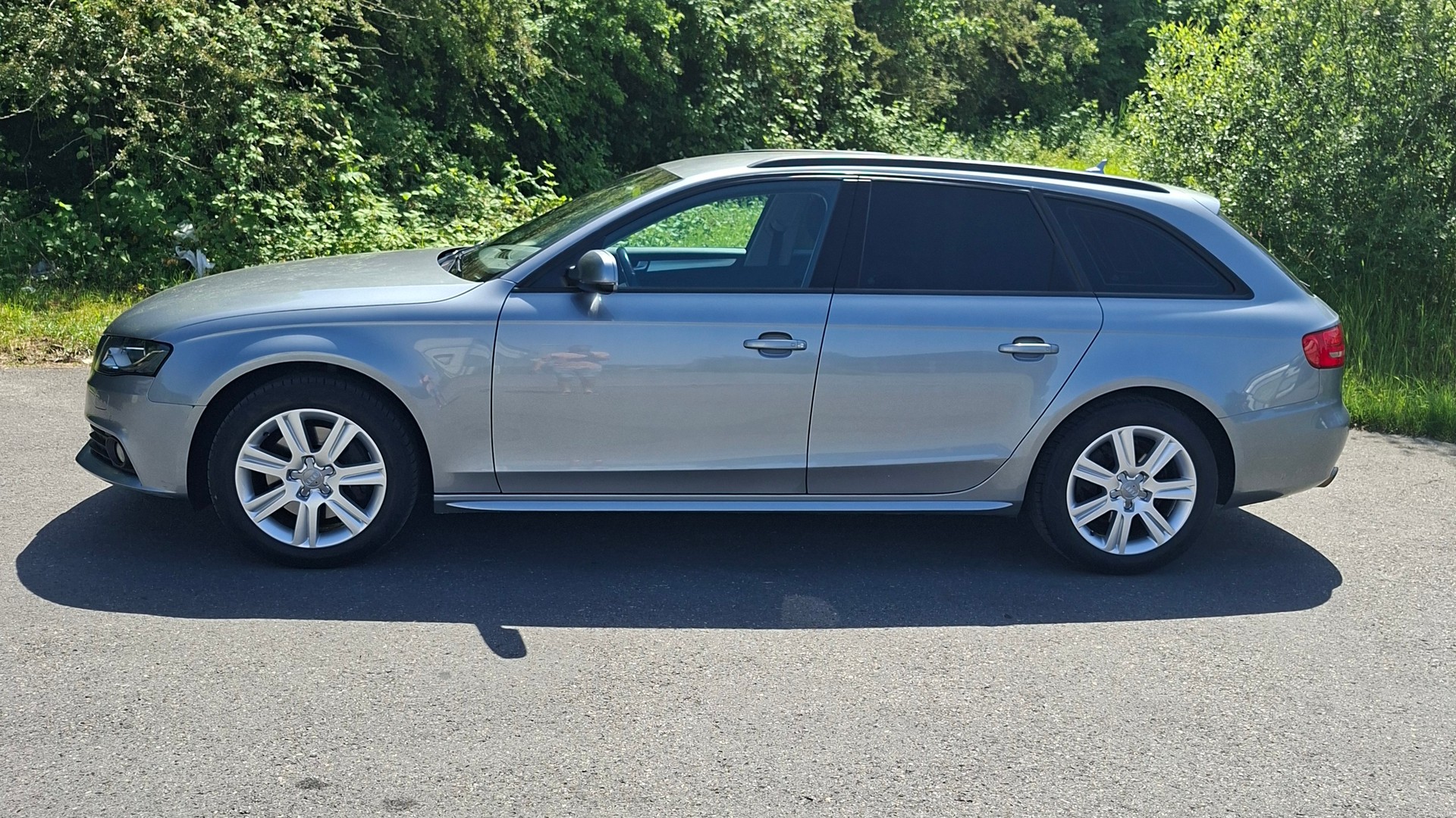 AUDI A4 Avant 2.0 TFSI quattro S-tronic-image-1
