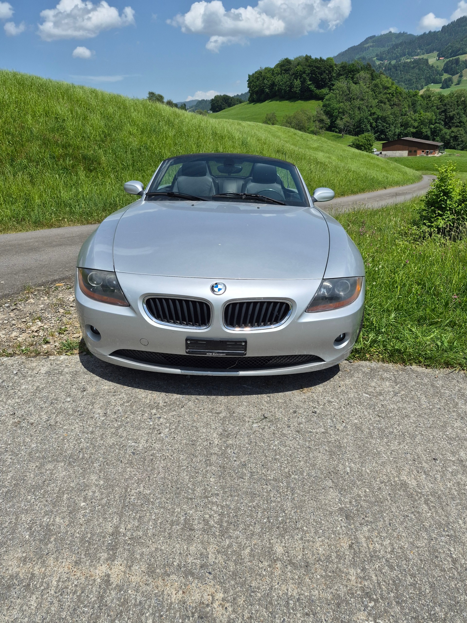 BMW Z4 2.2i Roadster-image-4
