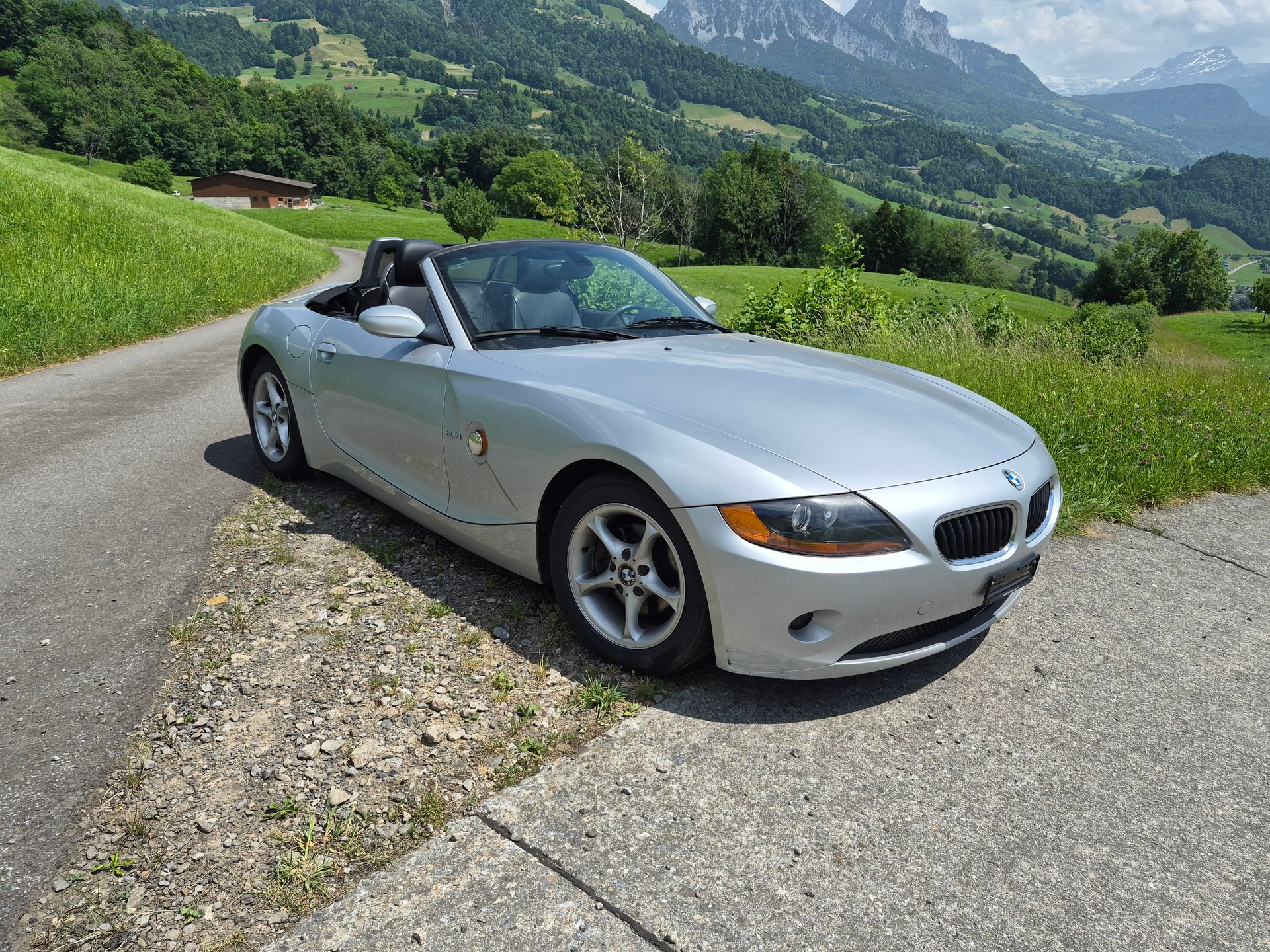 BMW Z4 2.2i Roadster-image-3