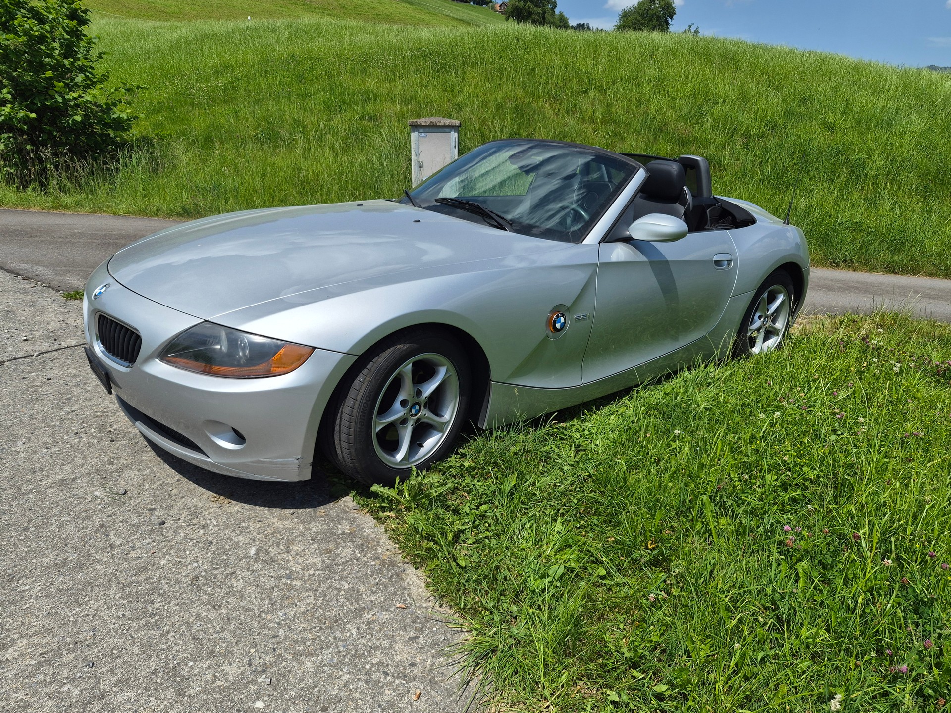 BMW Z4 2.2i Roadster-image-5