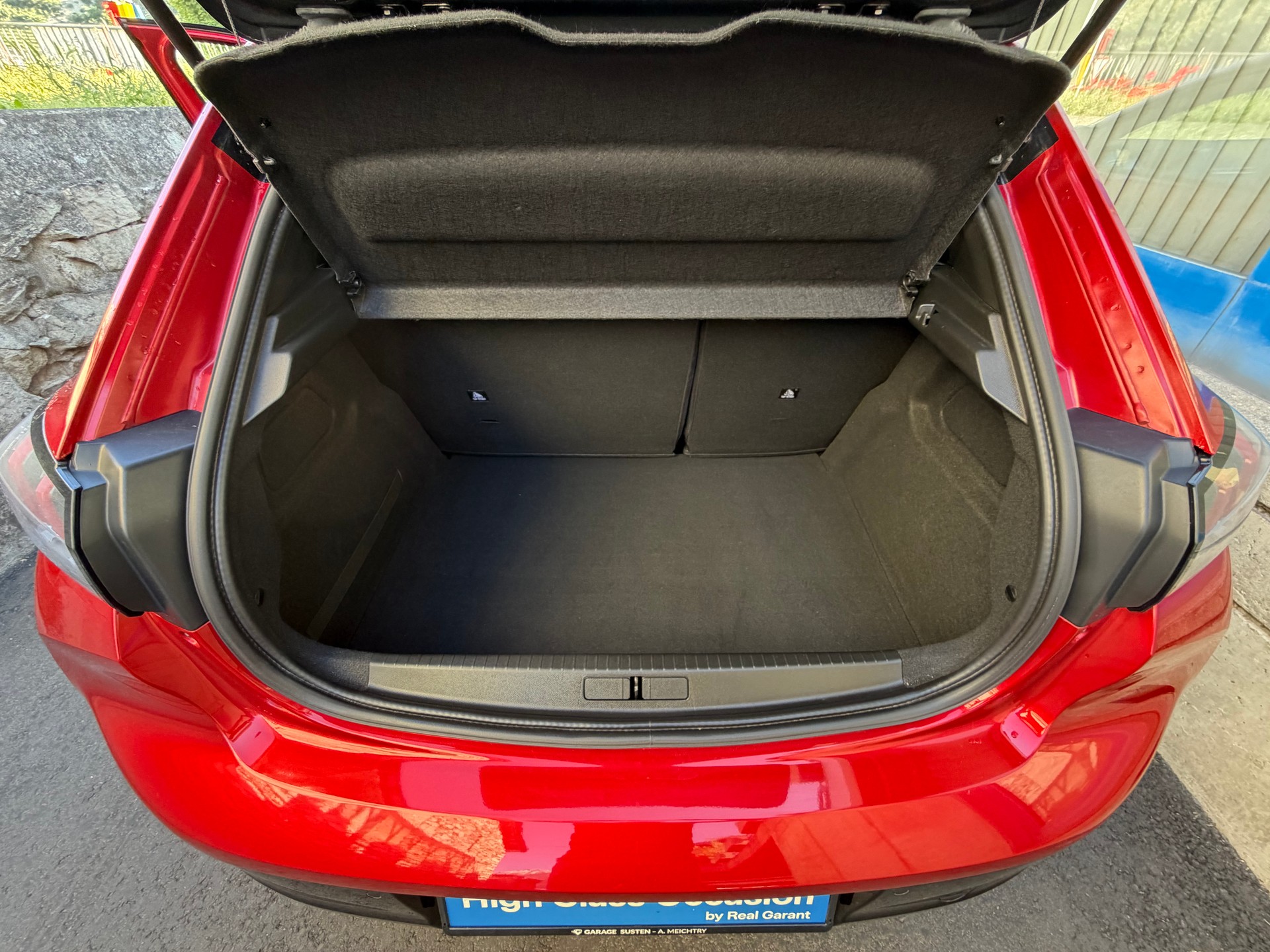 PEUGEOT 208 Elektrik GT Pack-image-12