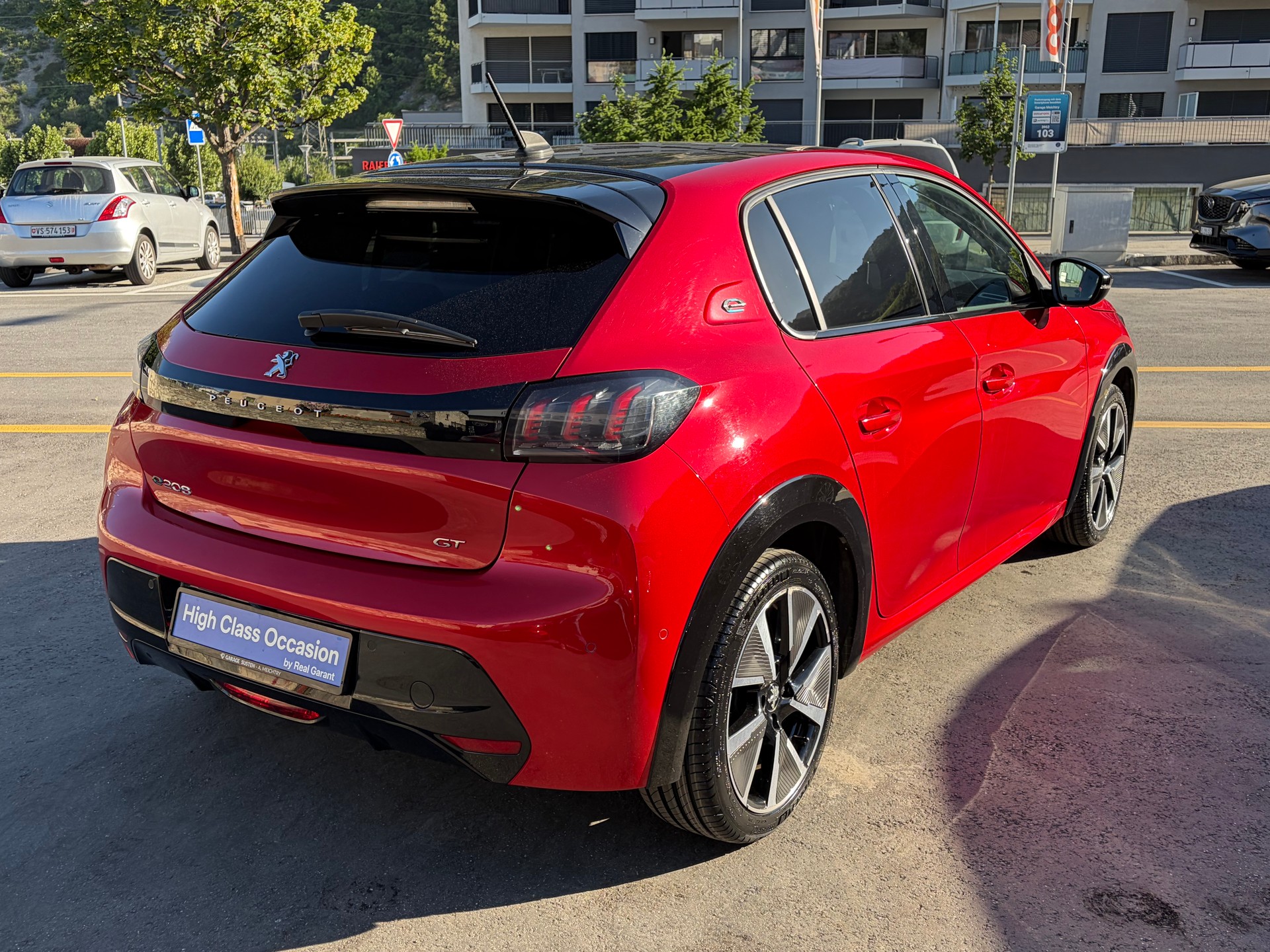 PEUGEOT 208 Elektrik GT Pack-image-4