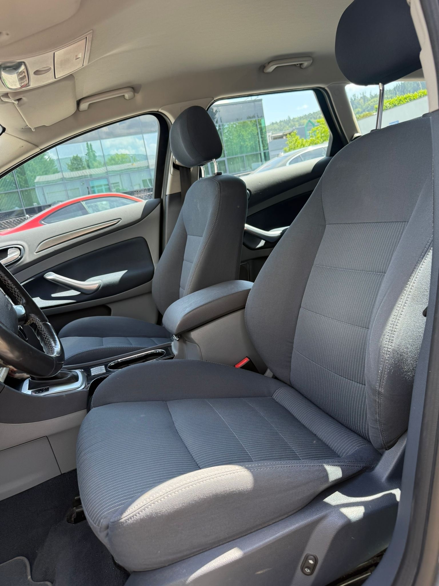 FORD Mondeo 2.0 TDCi 16V Carving Automatic / Anhängerkupplung 2'000kg-image-7