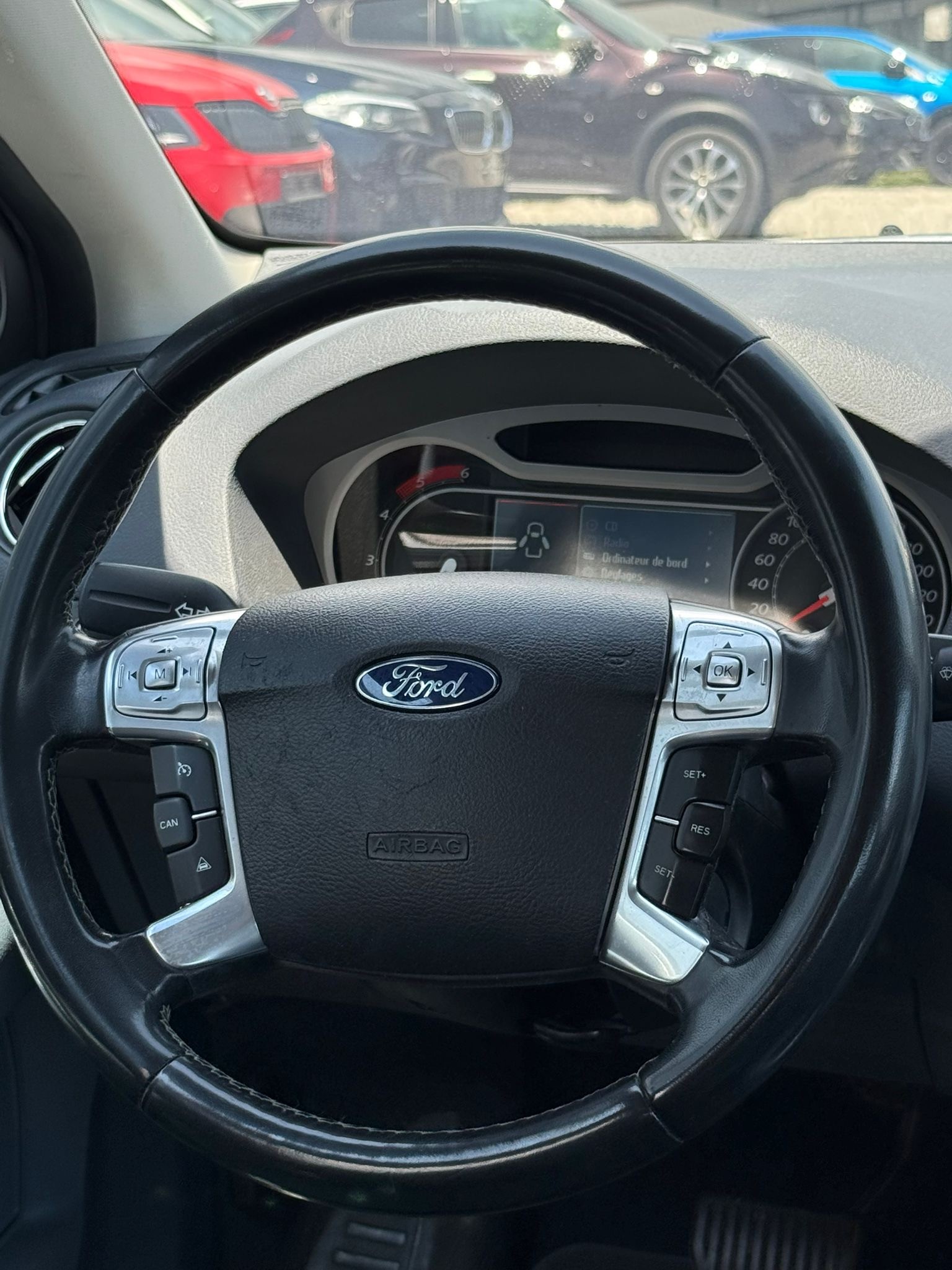 FORD Mondeo 2.0 TDCi 16V Carving Automatic / Anhängerkupplung 2'000kg-image-11