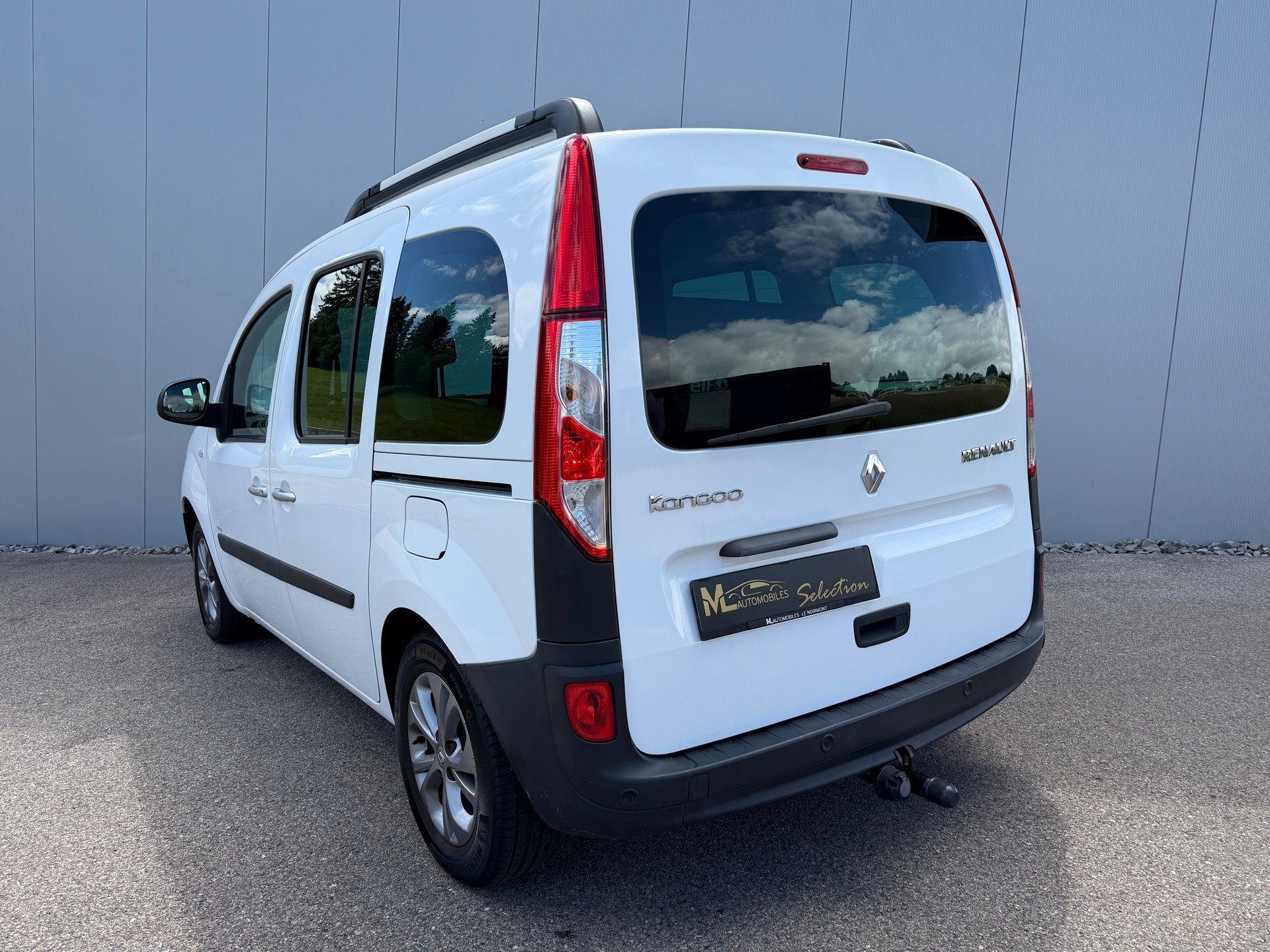 RENAULT Kangoo 1.5 dCi Swiss Edition-showroom-element-2