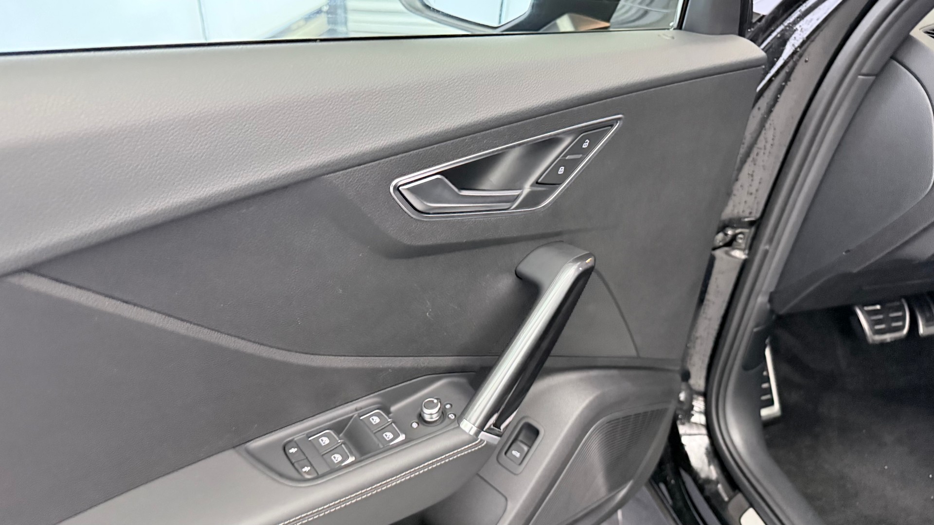 AUDI SQ2 2.0 TFSI quattro S-Tronic-image-16
