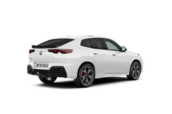 BMW iX2 30 xDrive-image-1