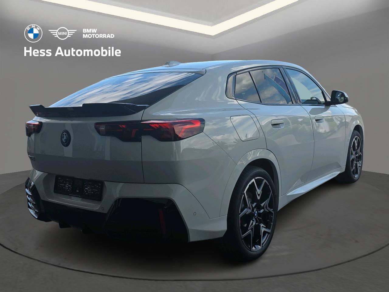 BMW iX2 30 xDrive-showroom-element-1