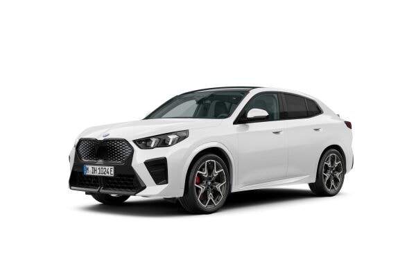 BMW iX2 30 xDrive-image-0